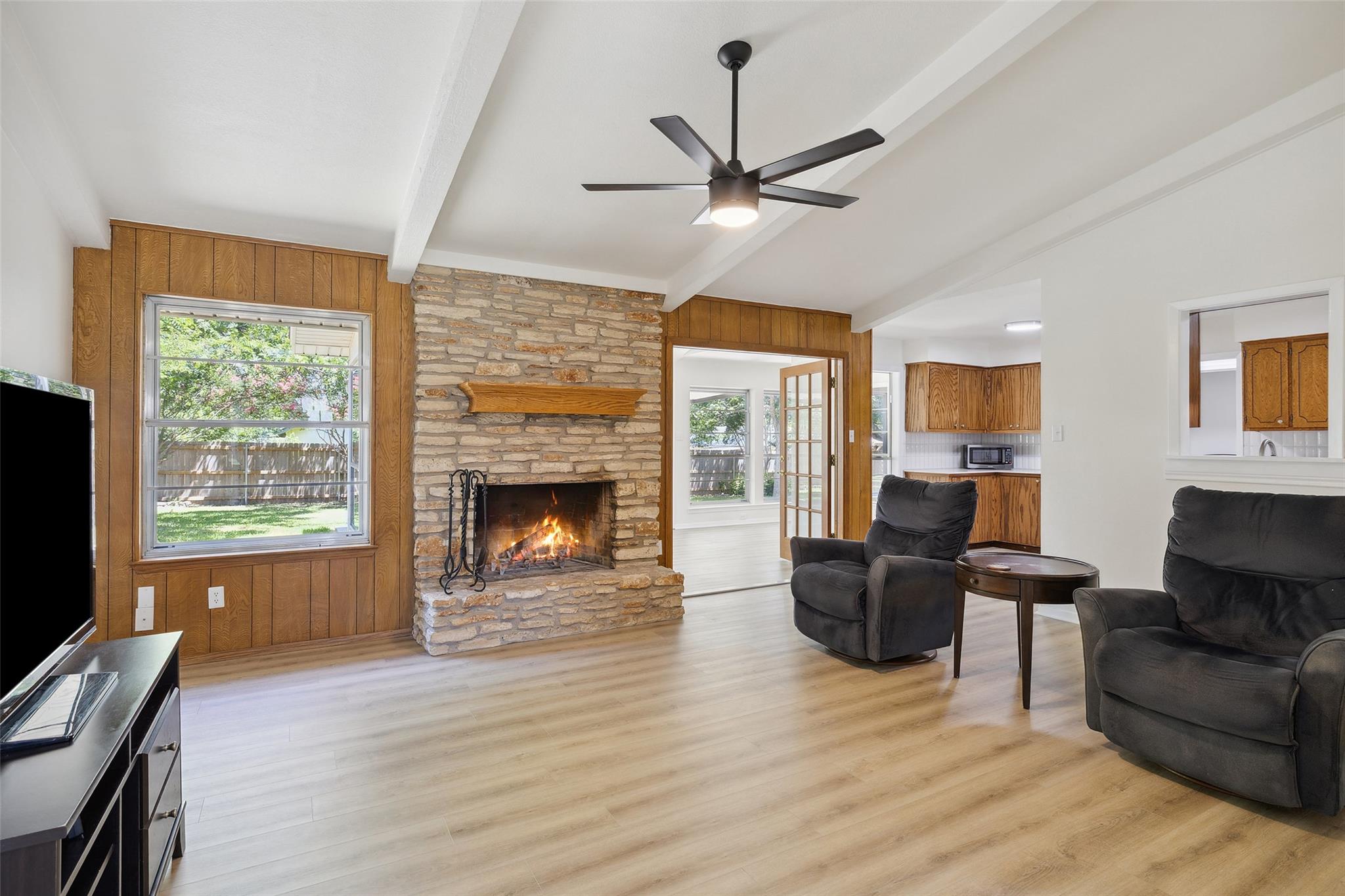 106 Live Oak Drive Georgetown TX - Home for Sale $375,000