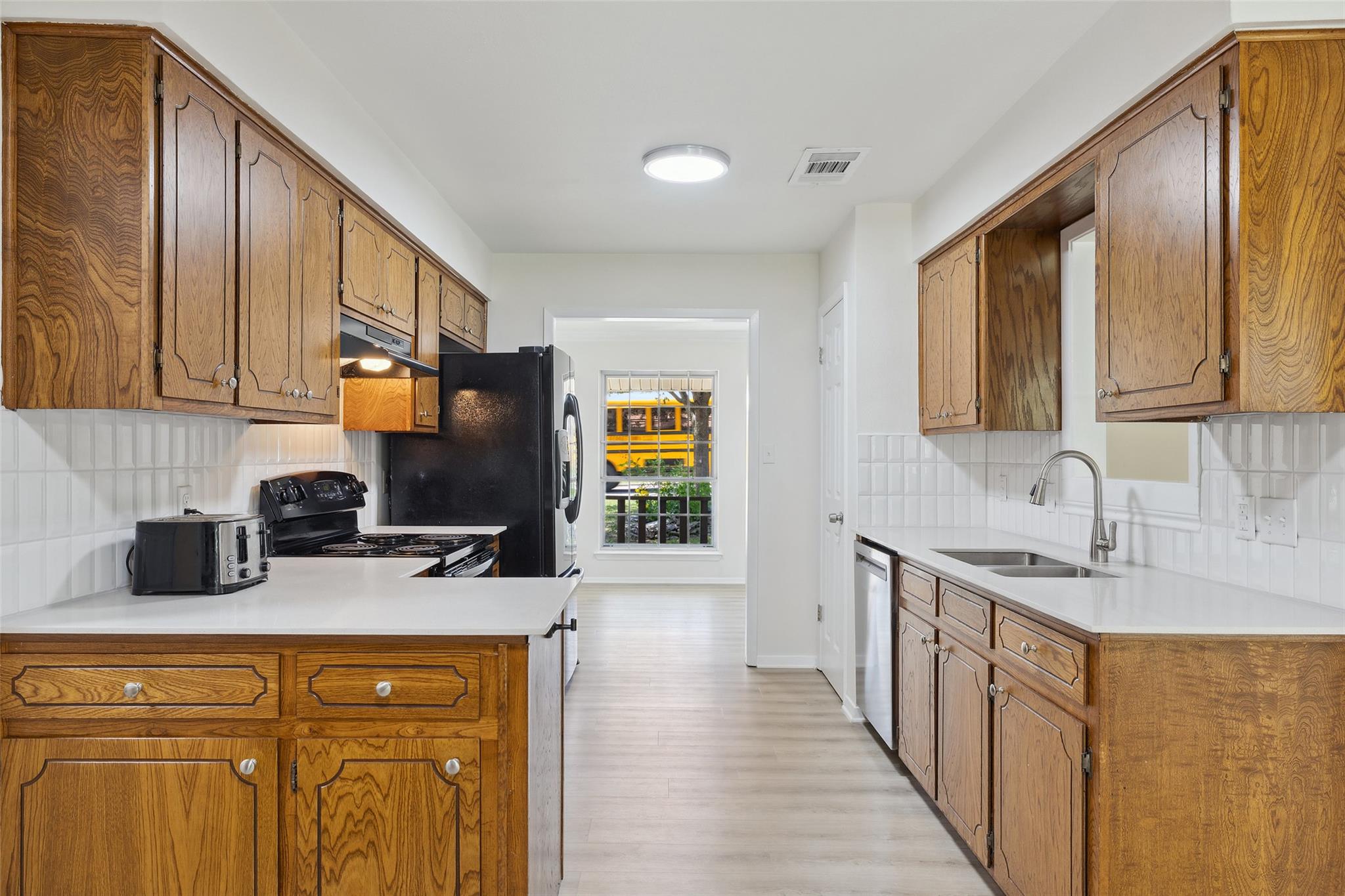 106 Live Oak Drive Georgetown TX - Home for Sale $375,000