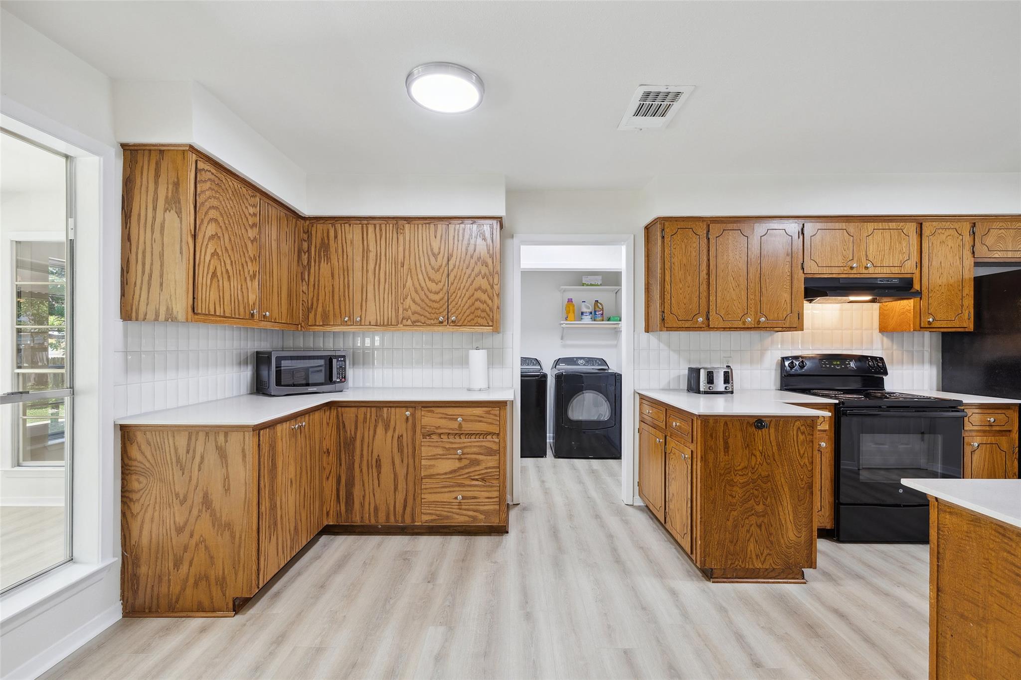 106 Live Oak Drive Georgetown TX - Home for Sale $375,000