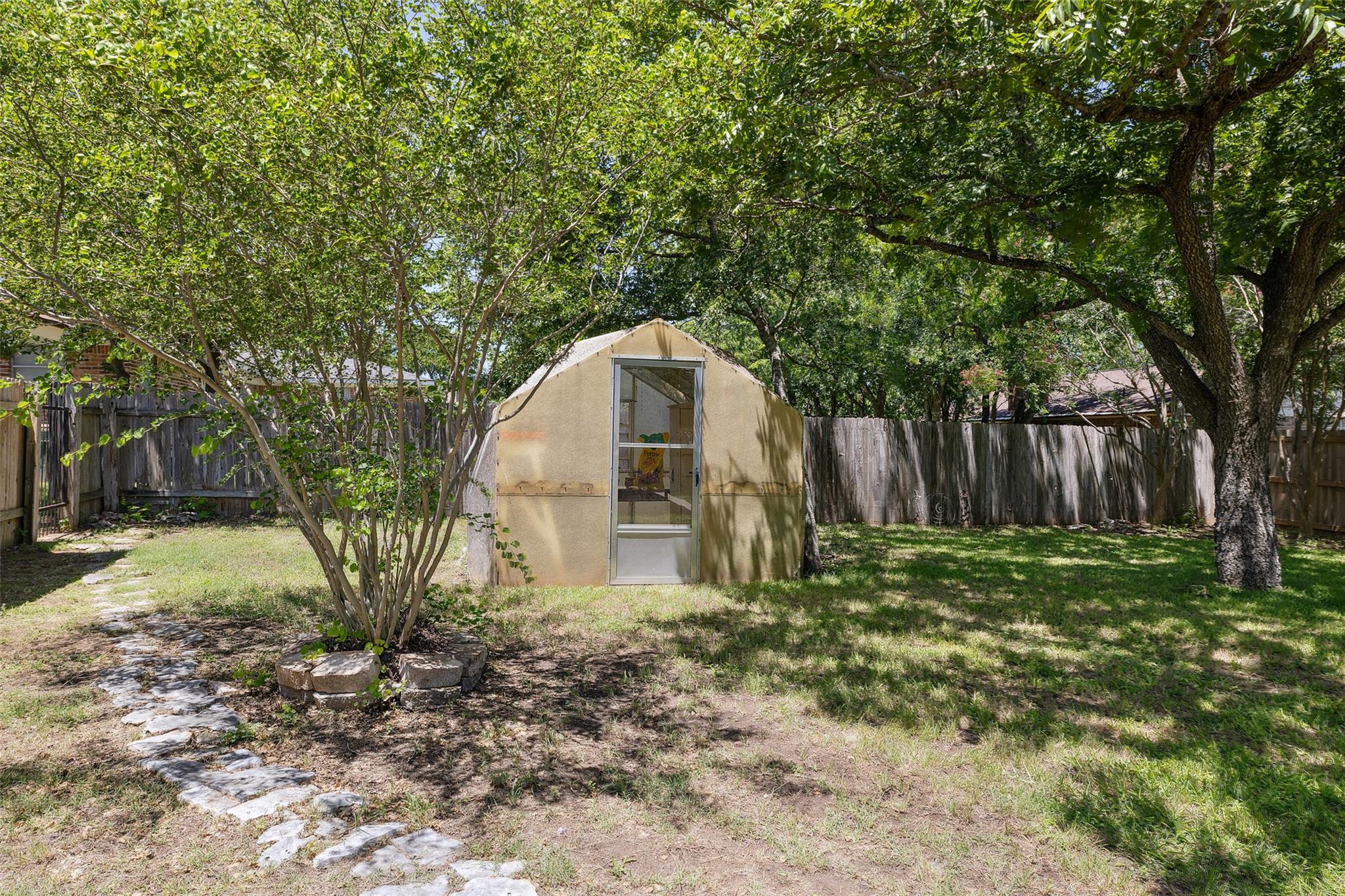 106 Live Oak Drive Georgetown TX - Home for Sale $375,000