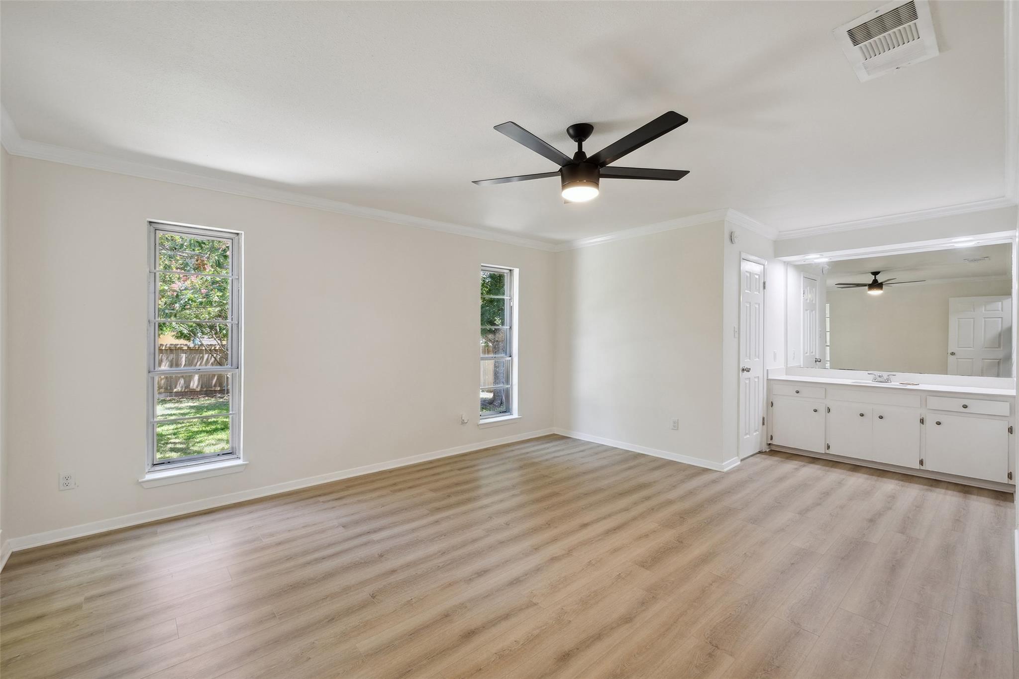 106 Live Oak Drive Georgetown TX - Home for Sale $375,000
