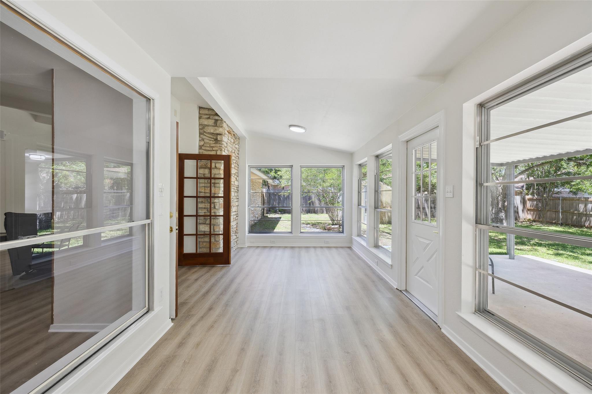106 Live Oak Drive Georgetown TX - Home for Sale $375,000