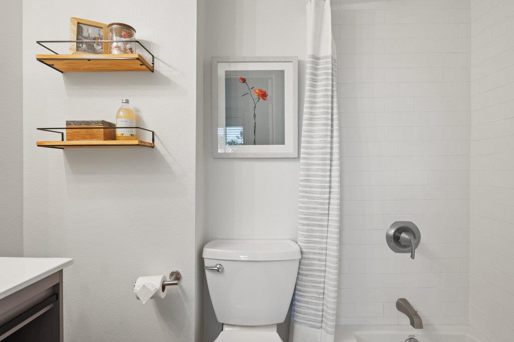6910 Hart LN # 706, Austin Unit: 706