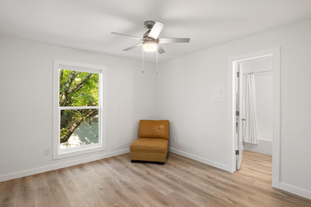 6910 Hart LN # 706, Austin Unit: 706