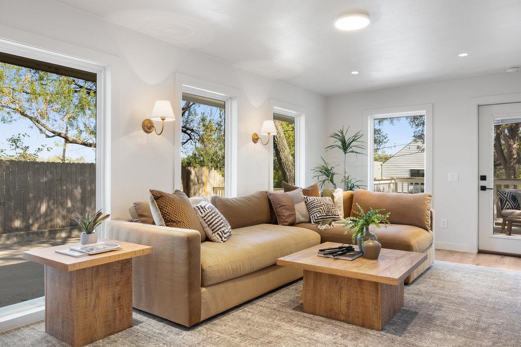   1505 Summit St | Updated Elmhurst Ranch Minutes from Downtown Austin