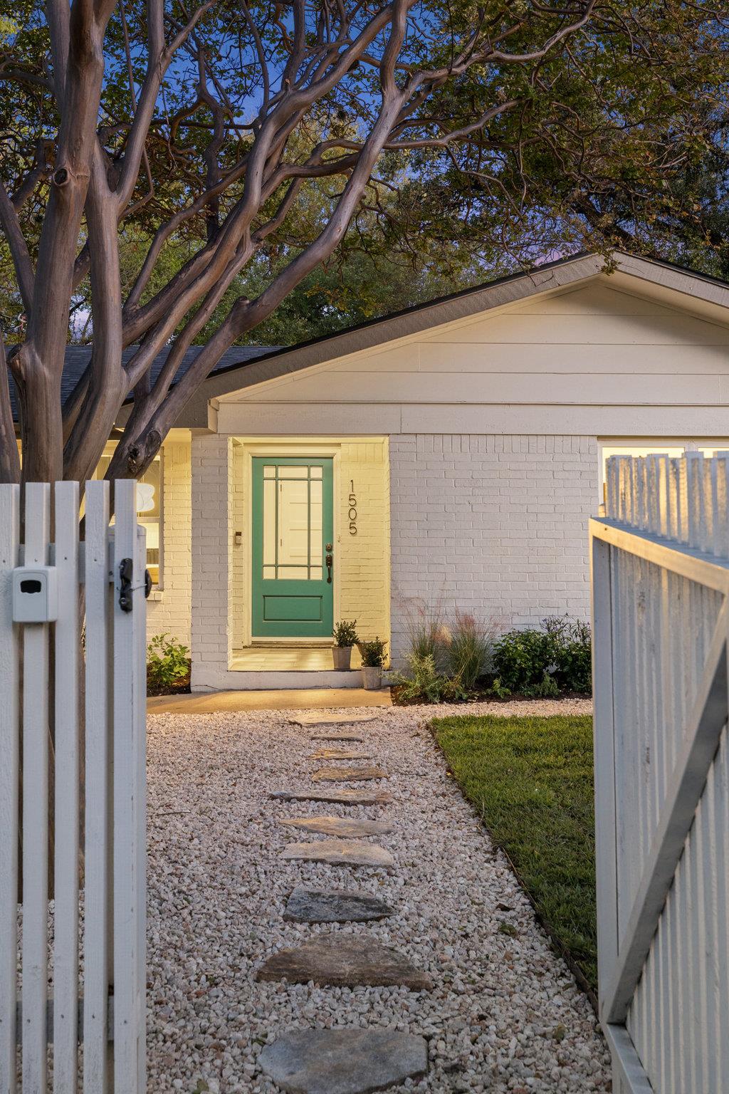   1505 Summit St | Updated Elmhurst Ranch Minutes from Downtown Austin