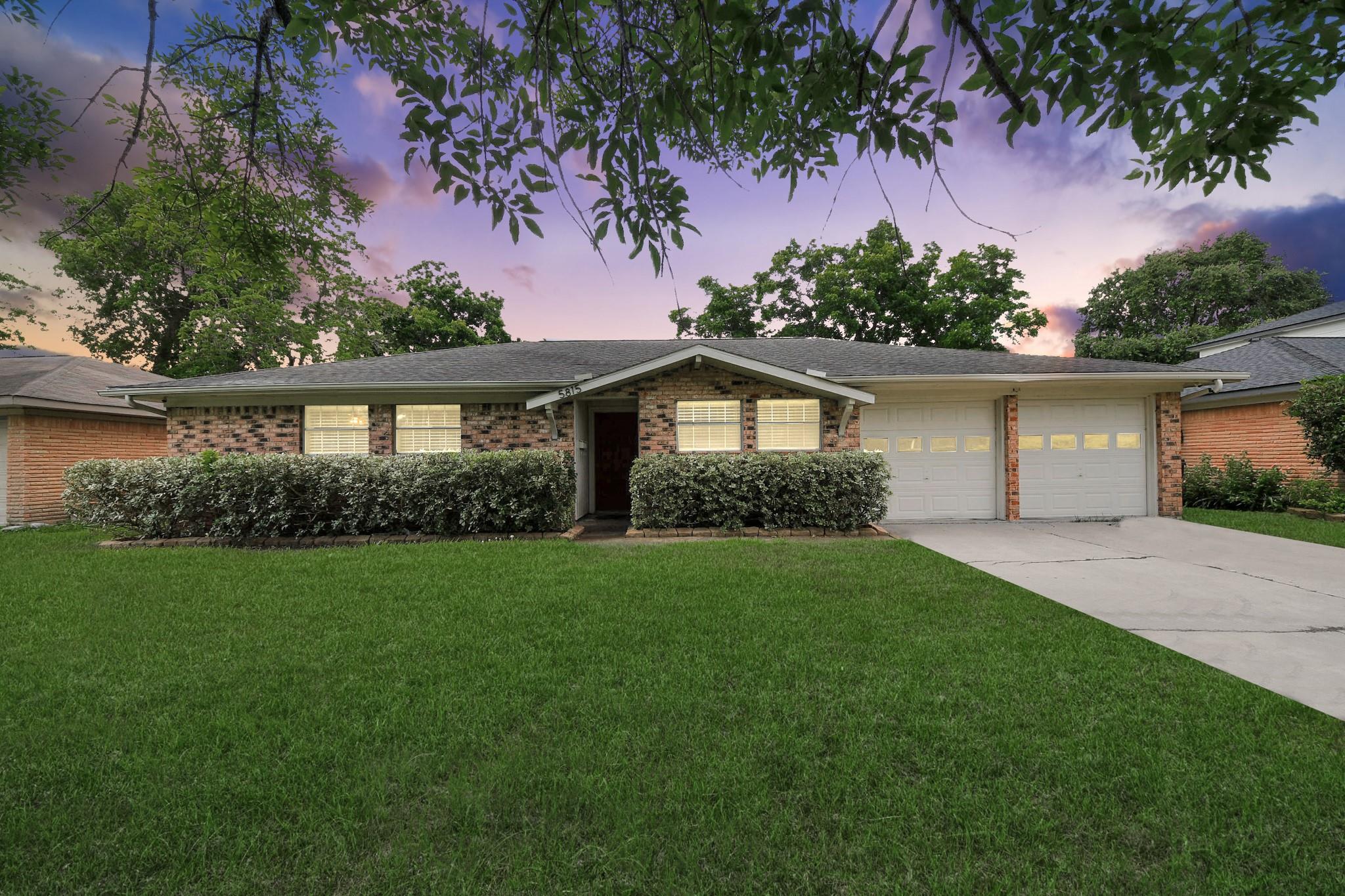 5815 Effingham Drive