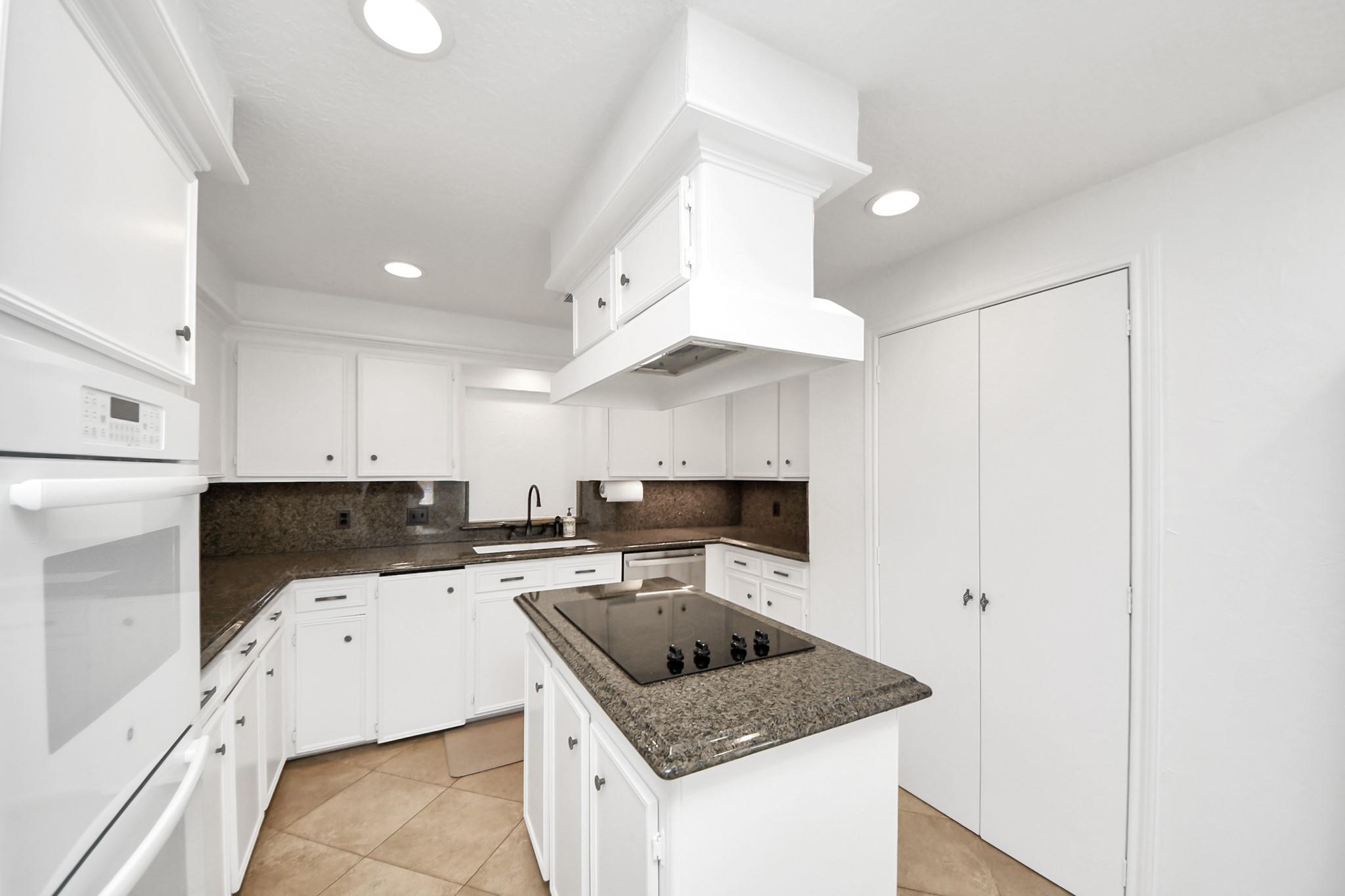 11906 Pebble Rock Drive