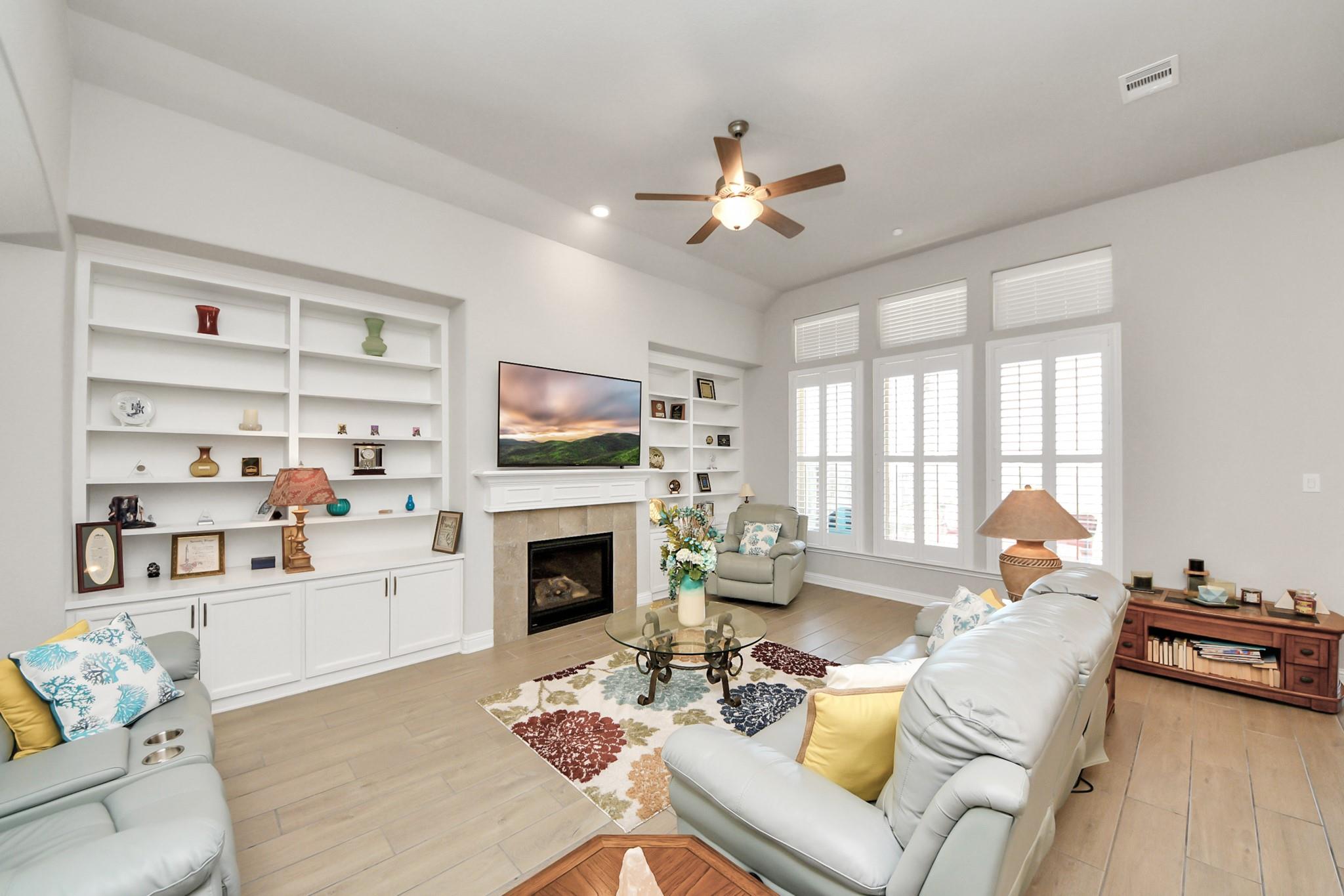 19411 Lake Ridge Drive