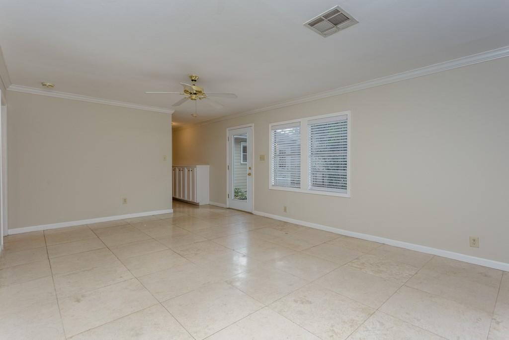 1230 Timbergrove Lane
