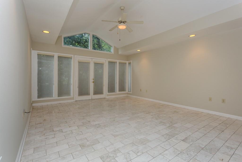 1230 Timbergrove Lane