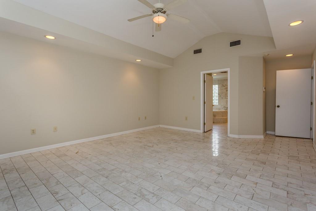 1230 Timbergrove Lane