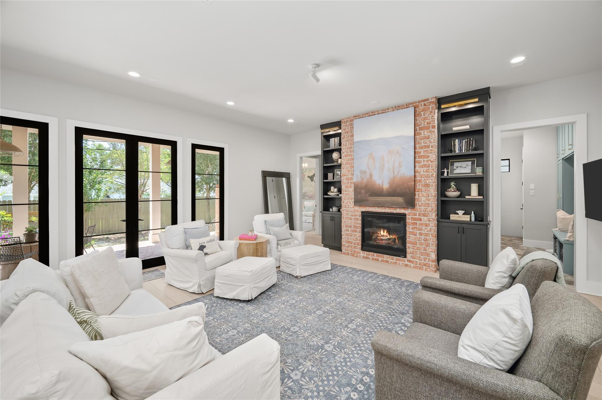 2007 Gardenia Drive