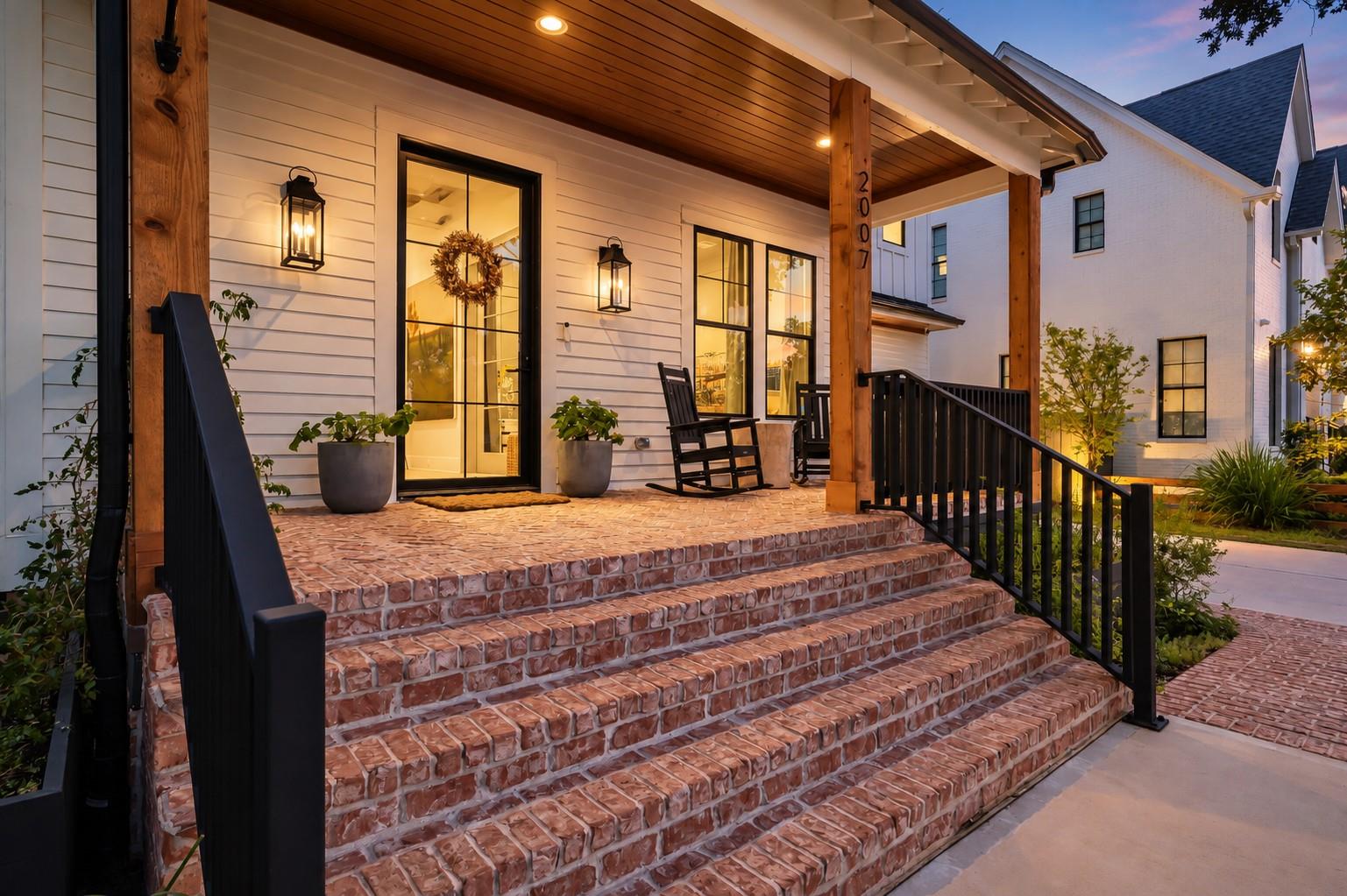 2007 Gardenia Drive