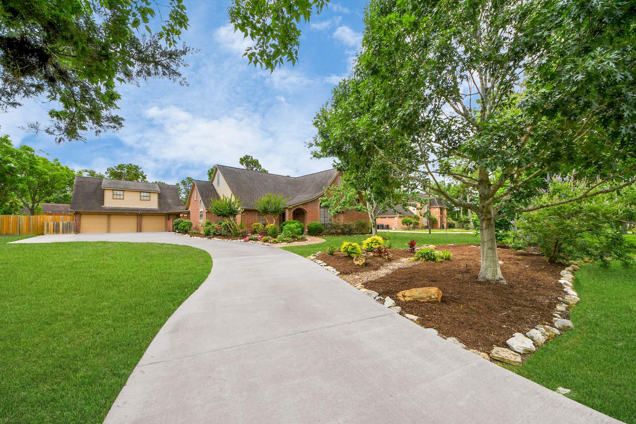 1207 W Edgewood Drive