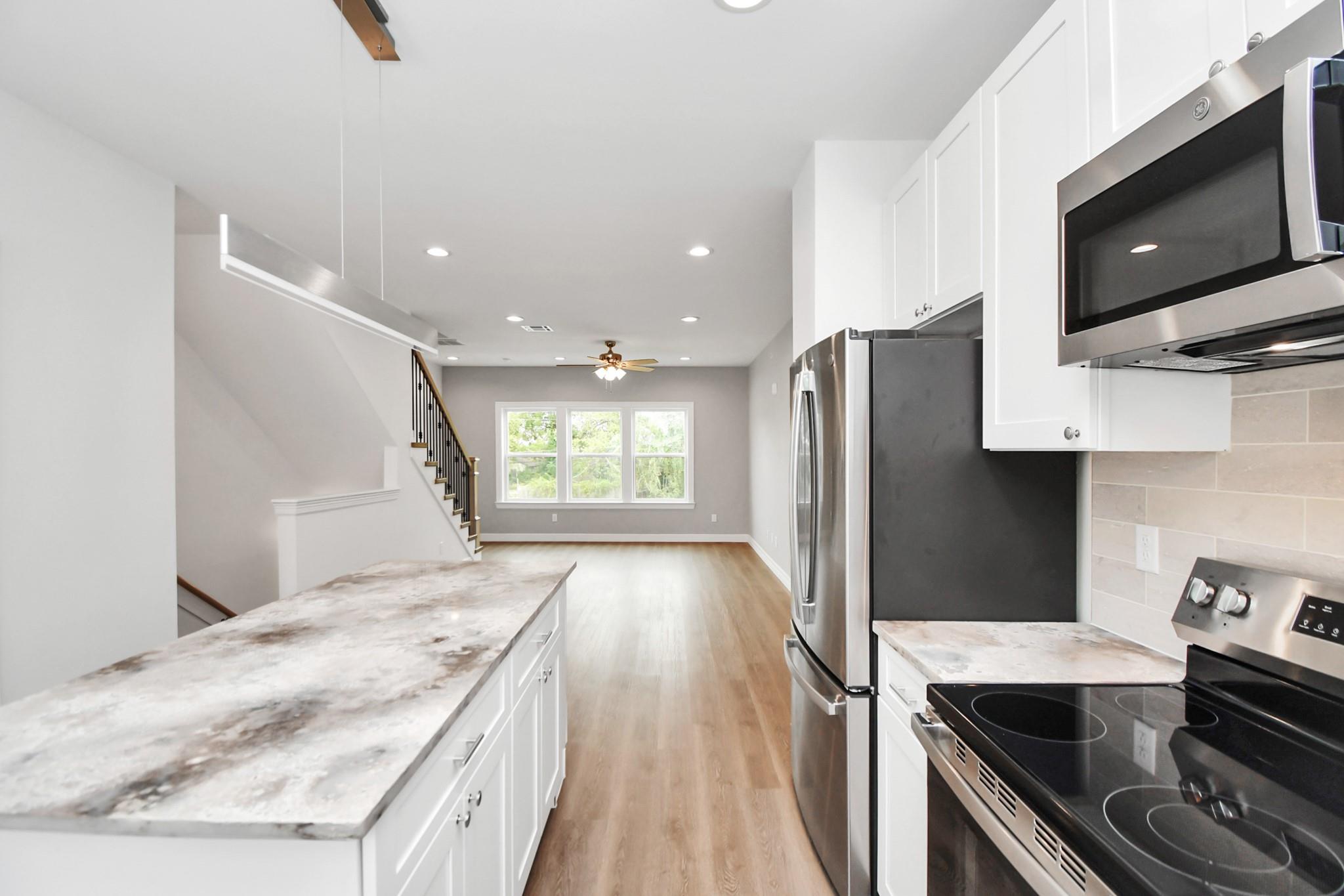 5262 Ella Boulevard # 300