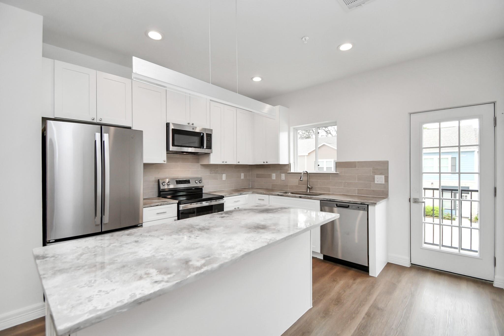 5262 Ella Boulevard # 300