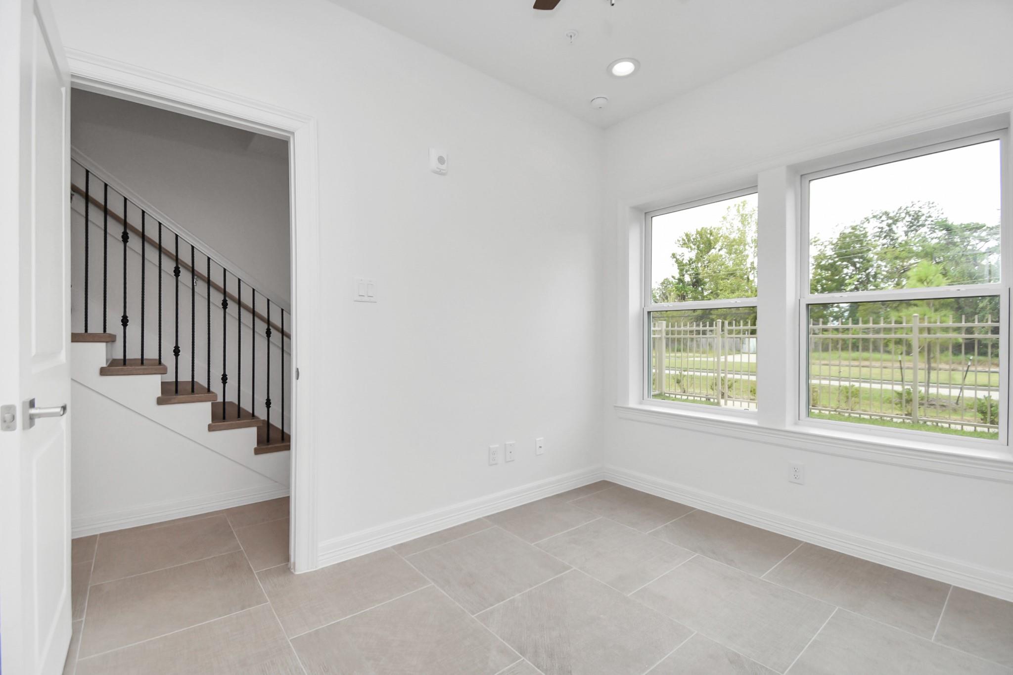 5262 Ella Boulevard # 300