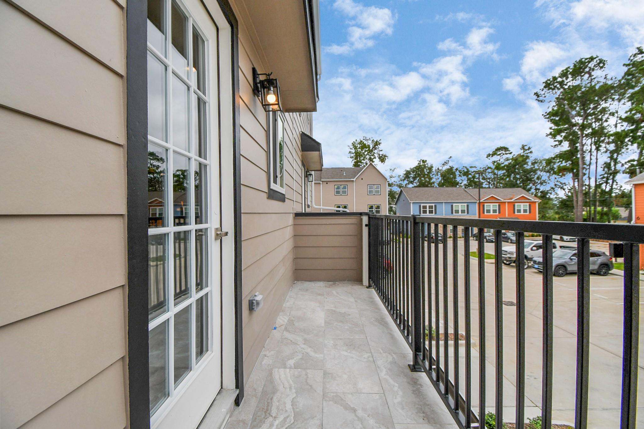 5262 Ella Boulevard # 300