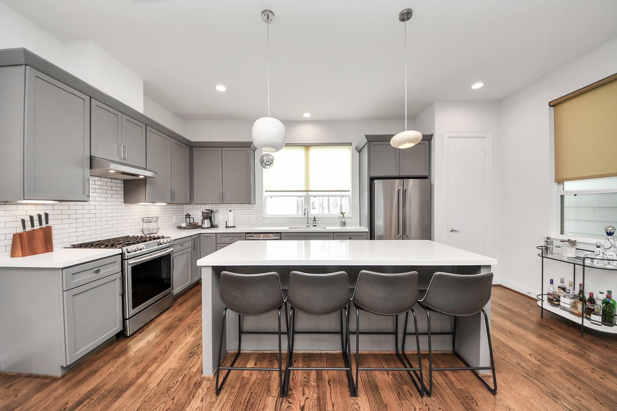 1721 Eado Point Lane