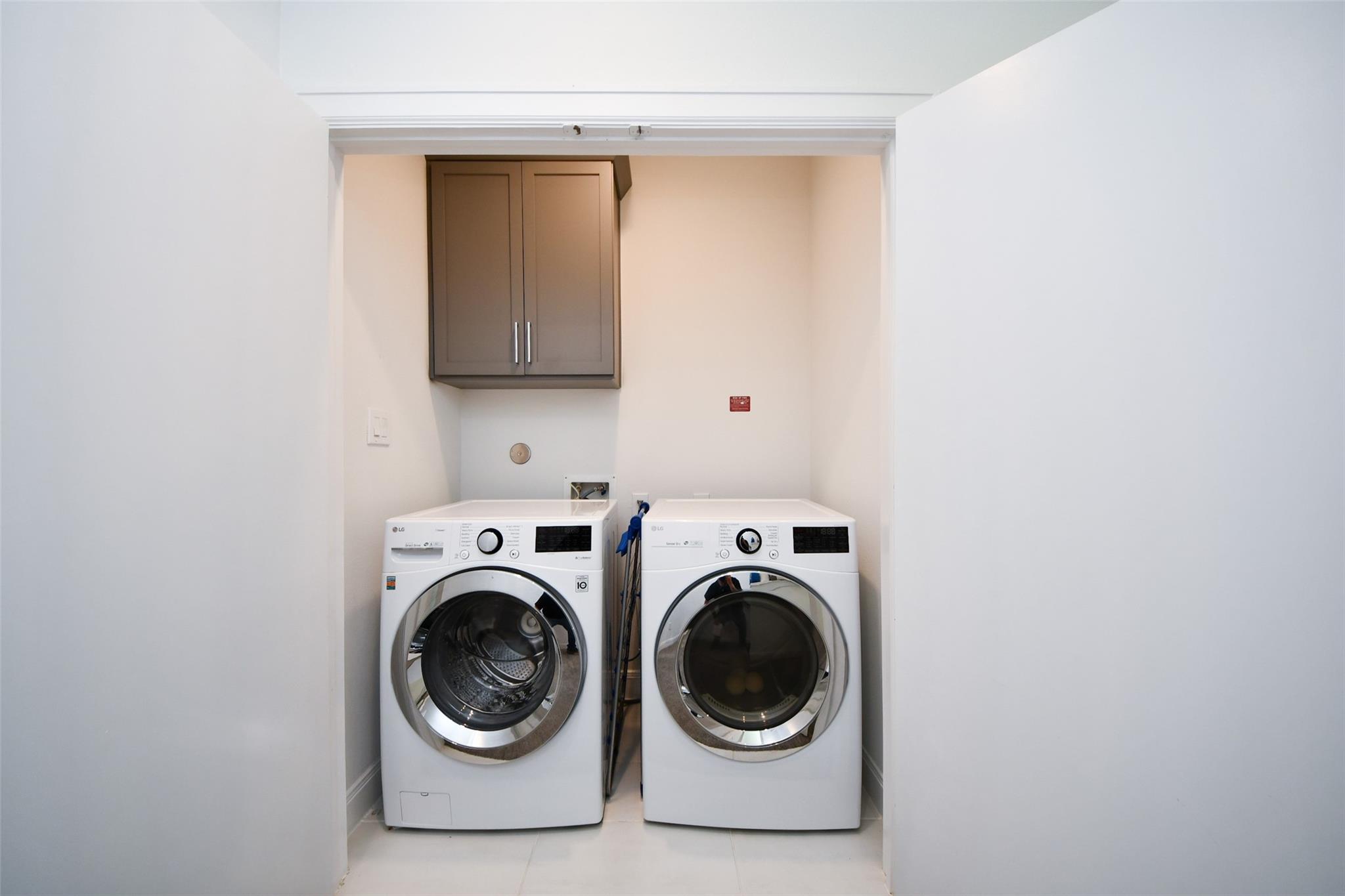 1721 Eado Point Lane