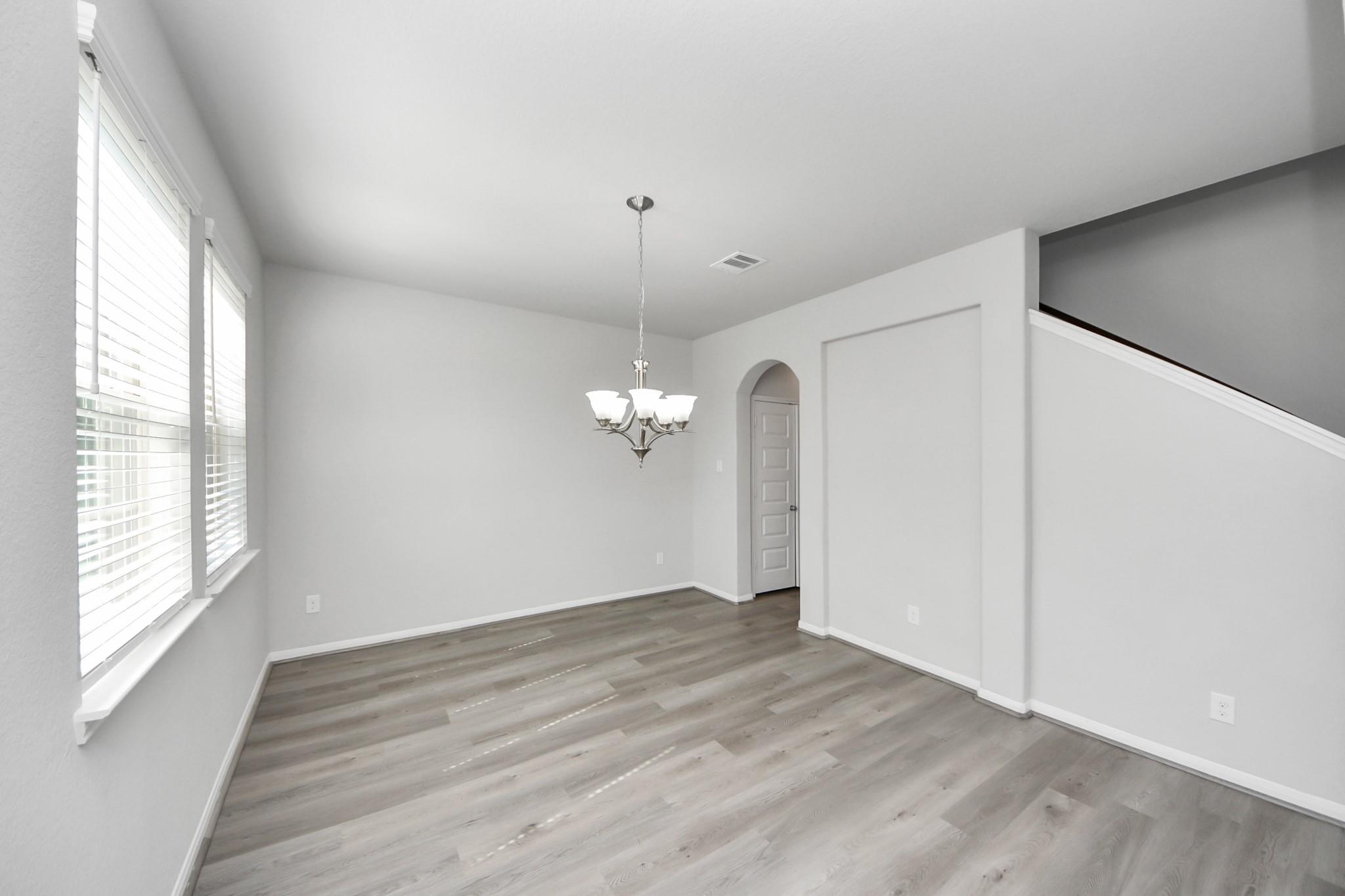 2707 Dry Creek Drive