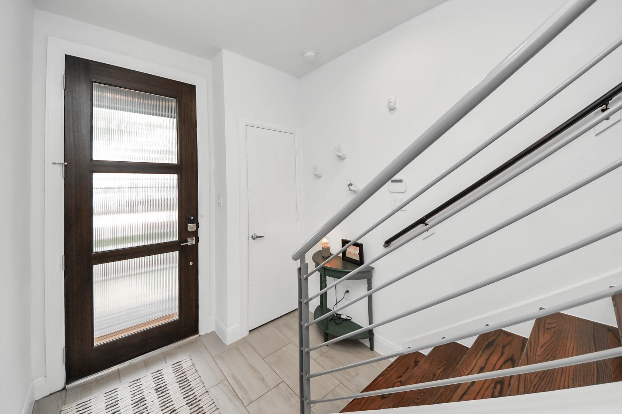 1721 Eado Point Lane