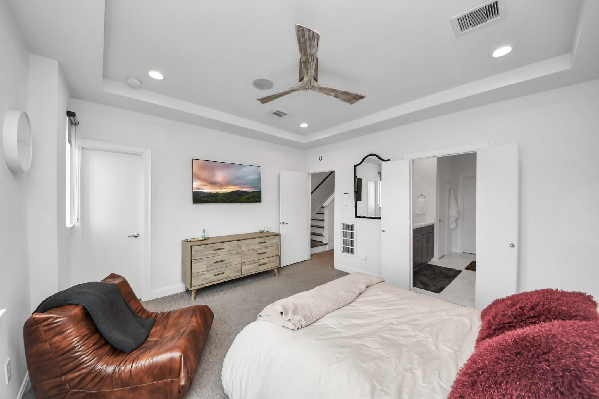 1721 Eado Point Lane