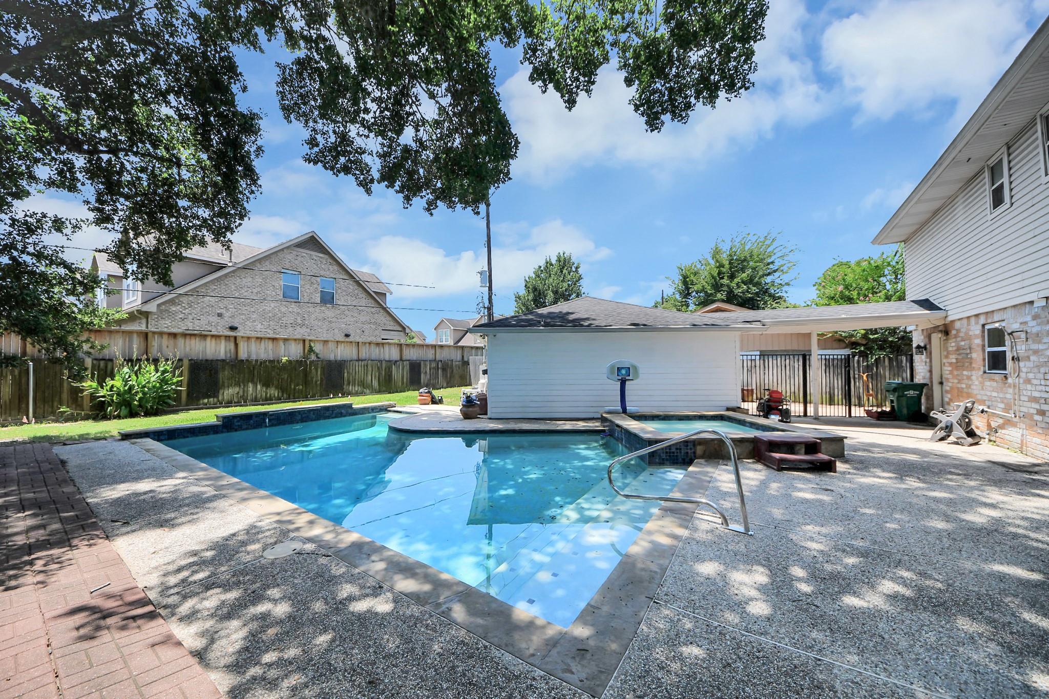 423 Cannon Ball Drive