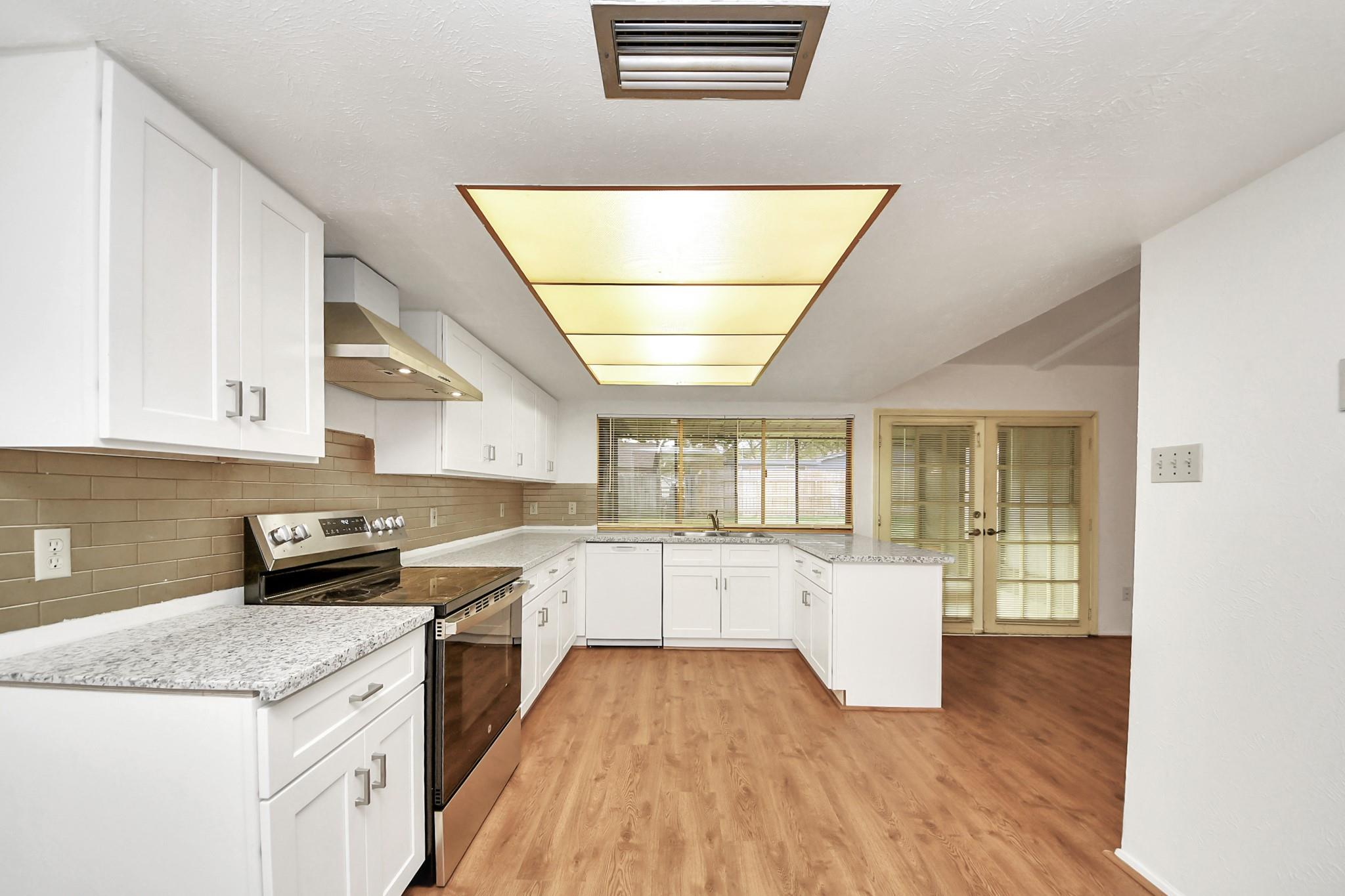 2223 Fairgreen Drive