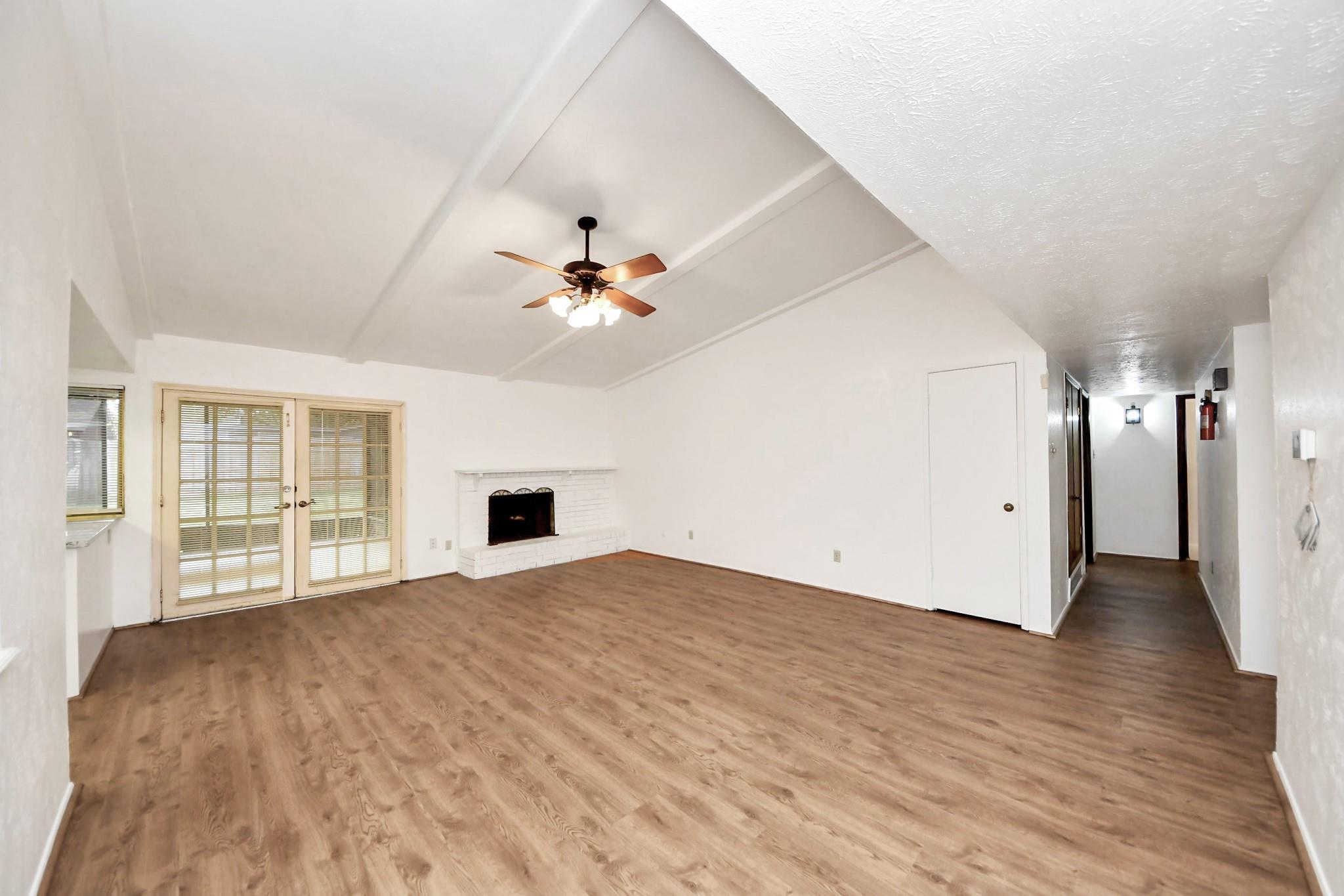 2223 Fairgreen Drive