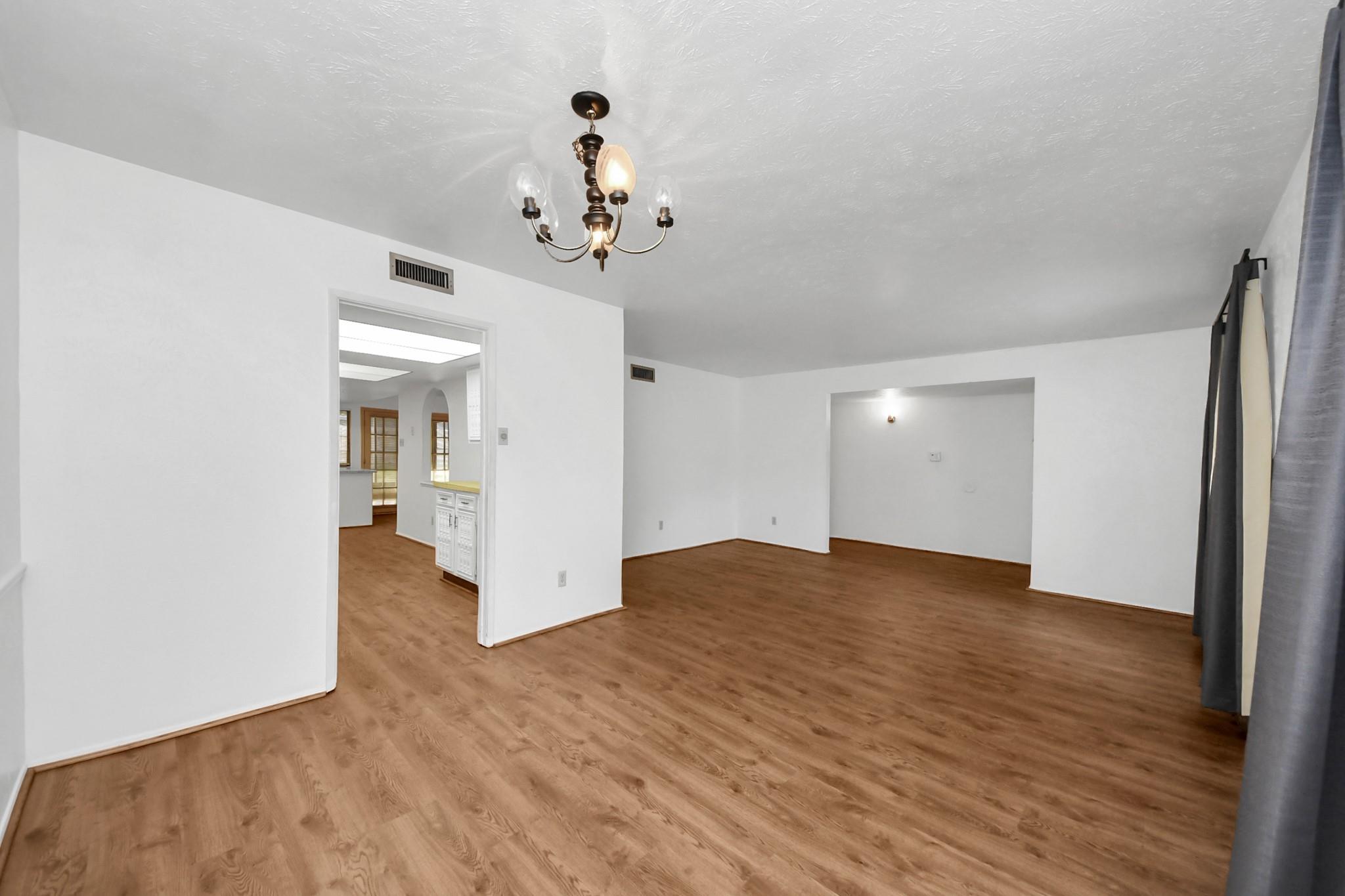 2223 Fairgreen Drive