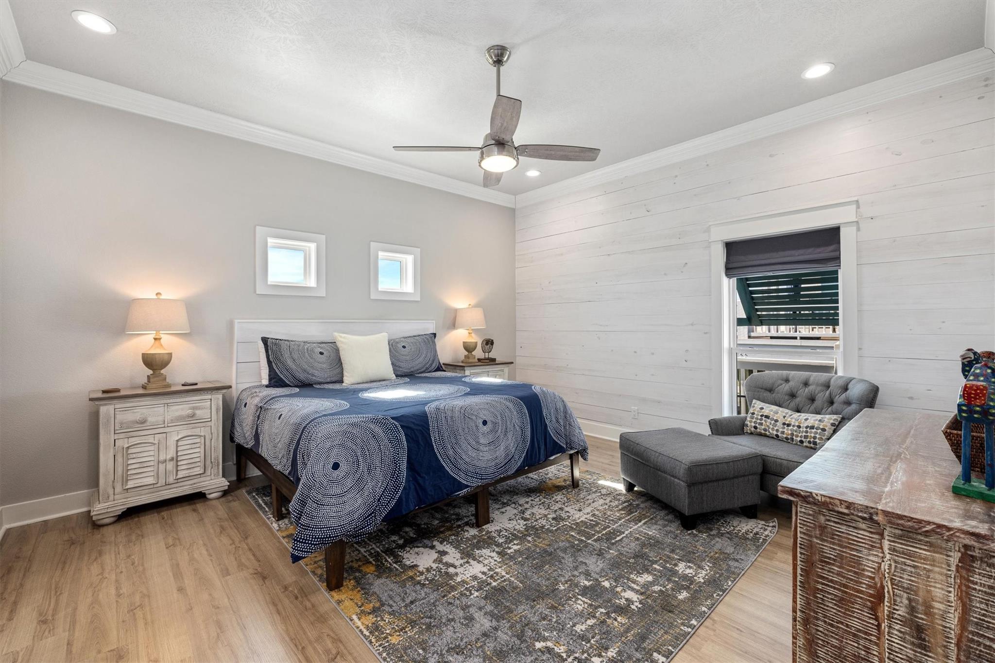 2629 Whitecap