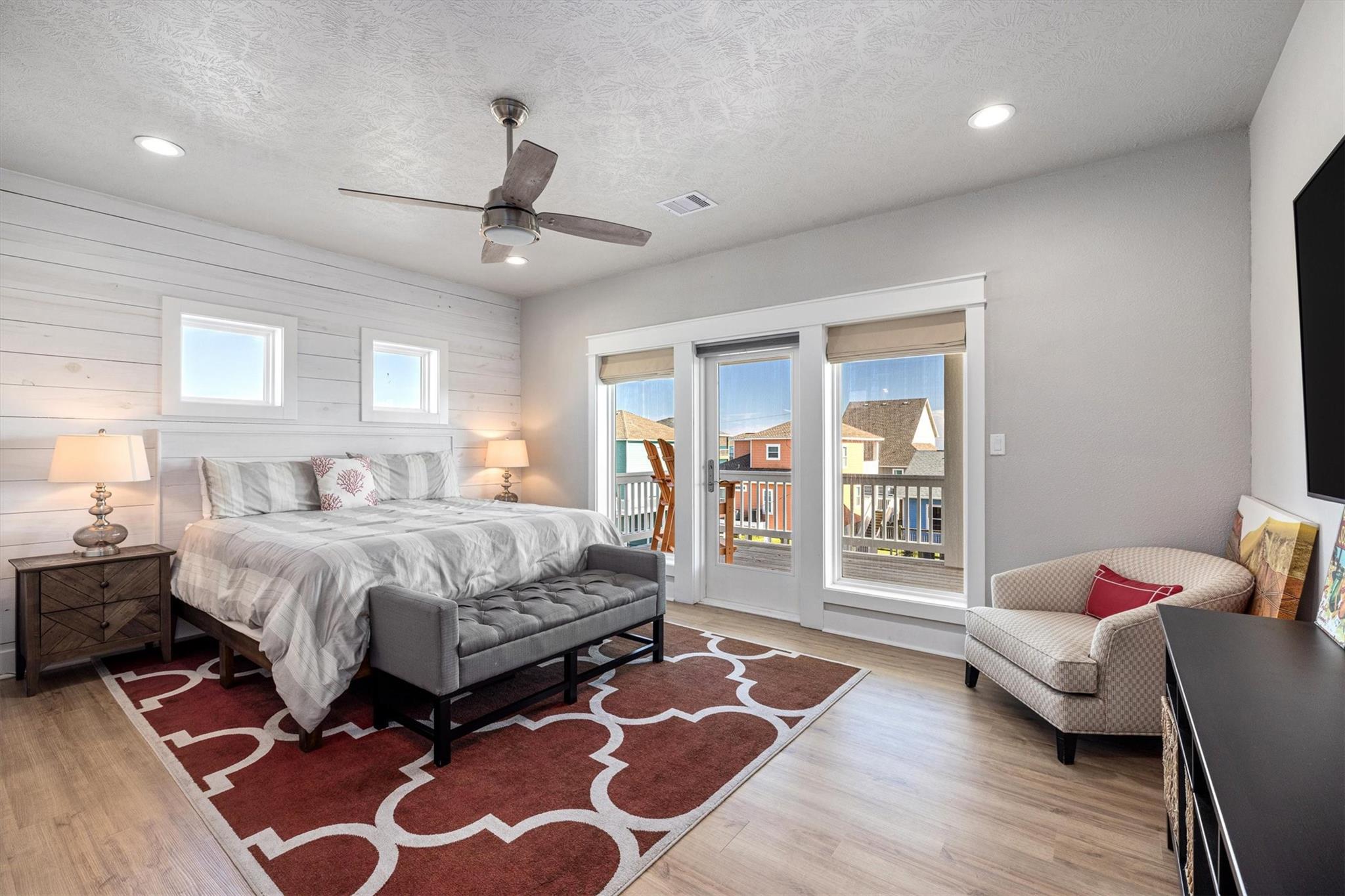 2629 Whitecap