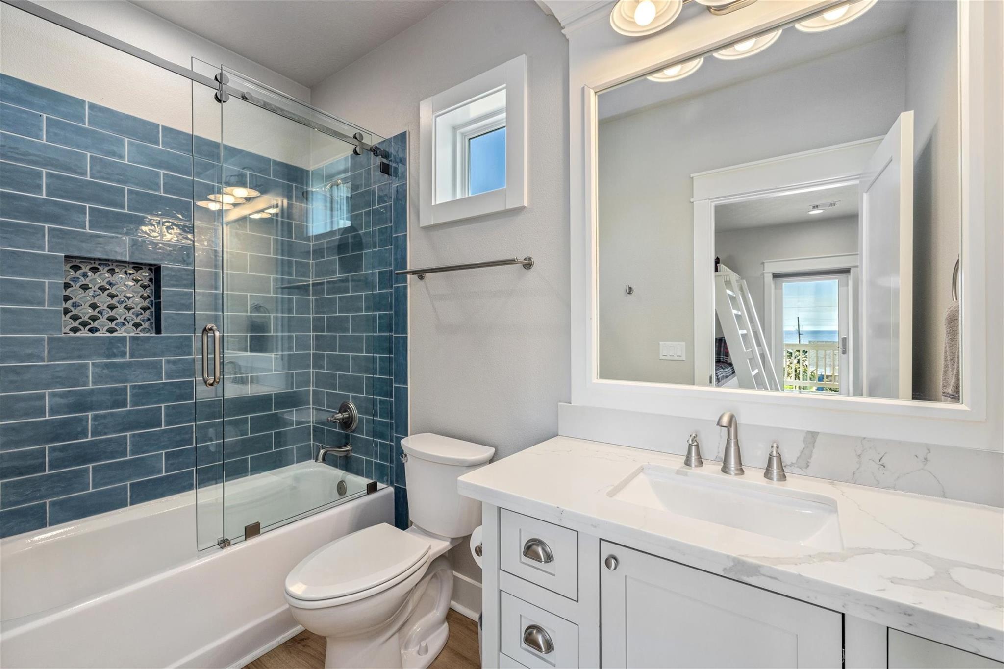 2629 Whitecap