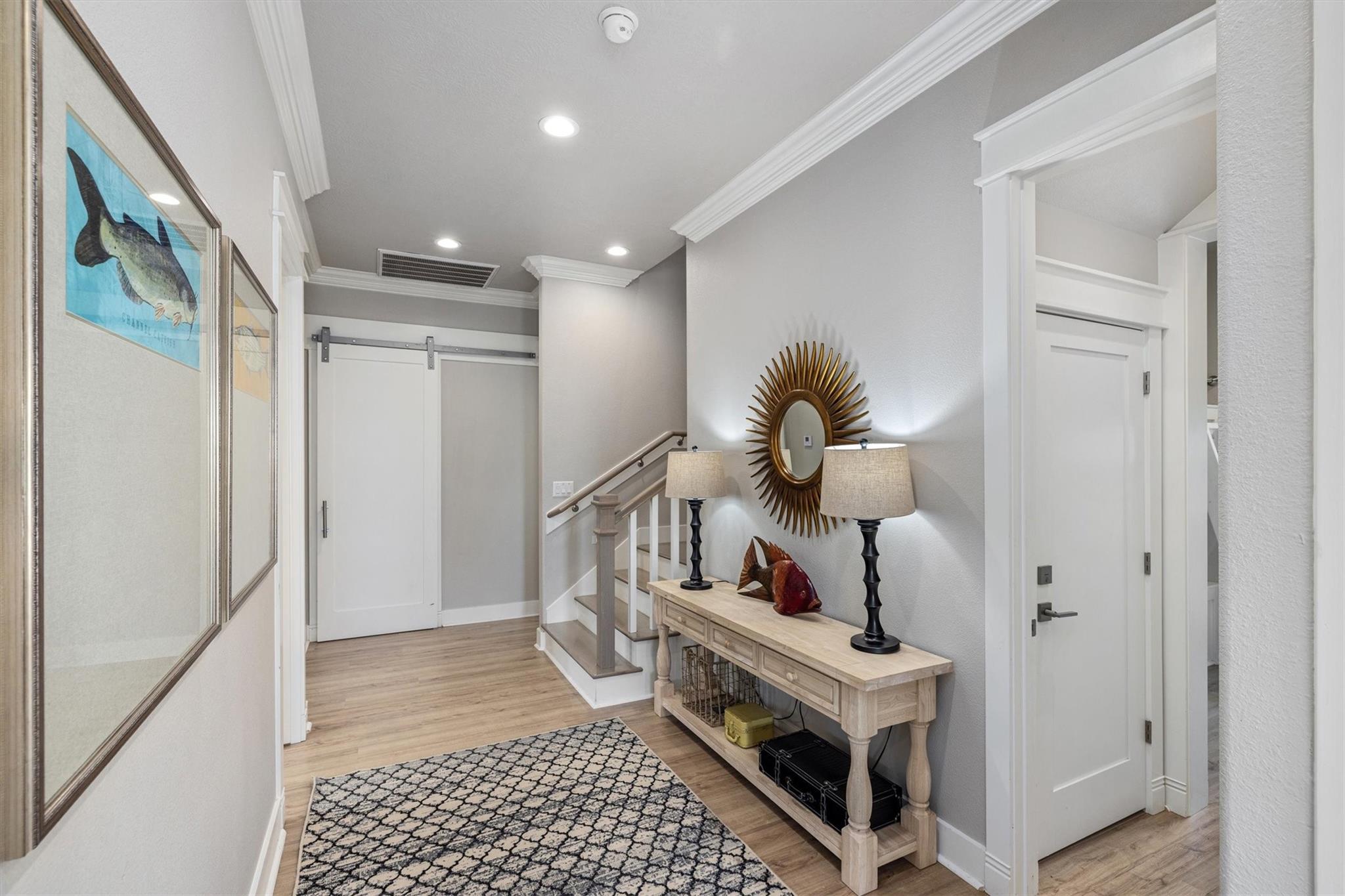 2629 Whitecap