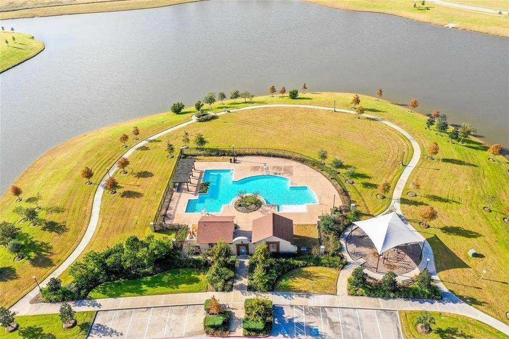8522 Catlina Manor Lane