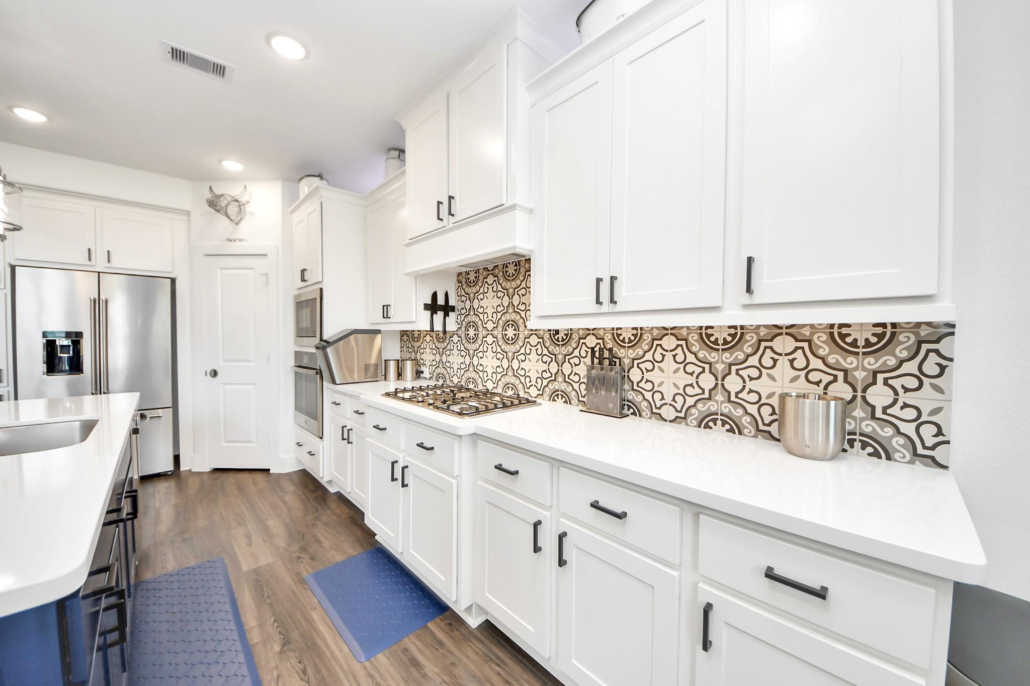 8522 Catlina Manor Lane