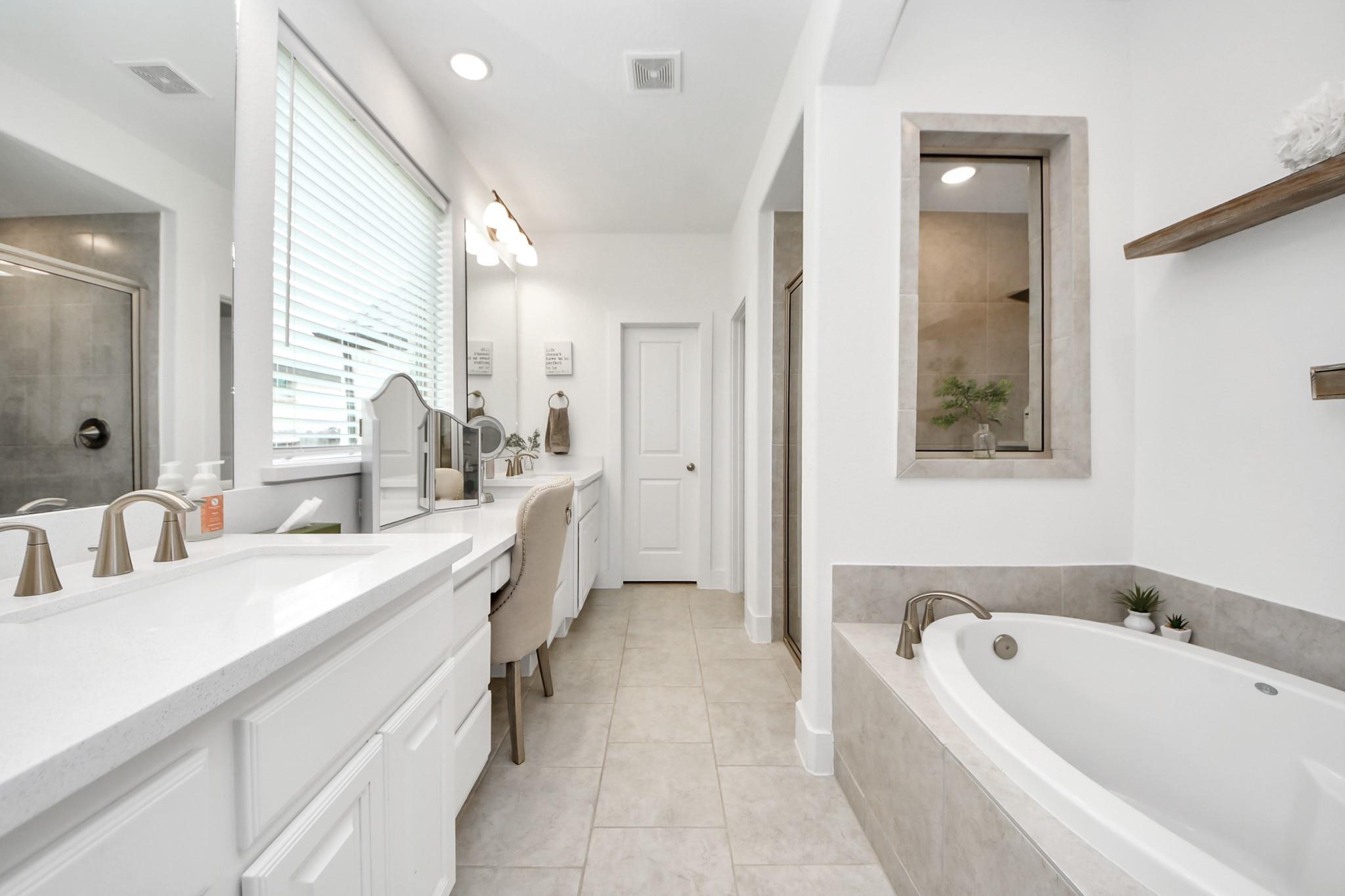 8522 Catlina Manor Lane