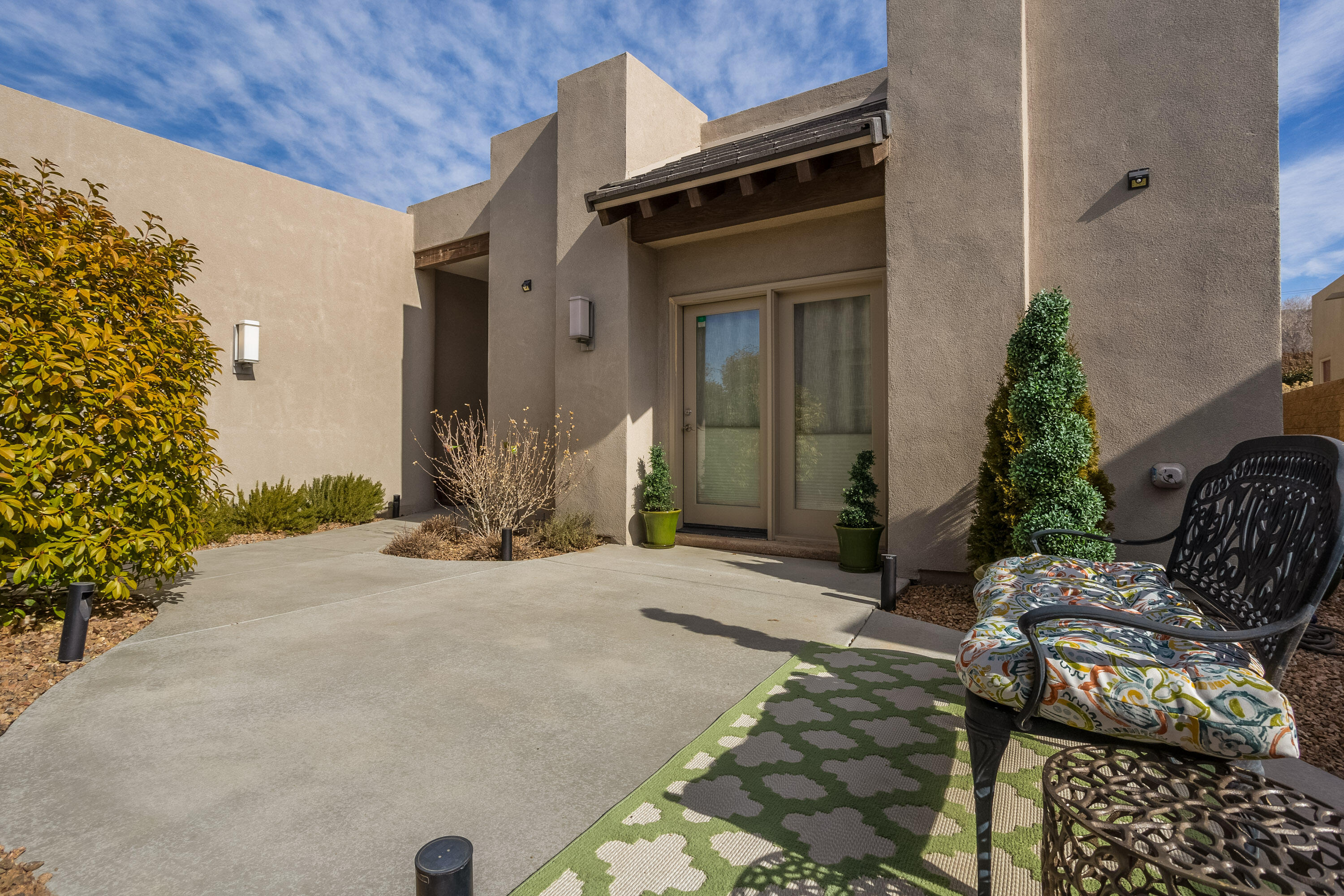 9516 RIDGE VISTA NE