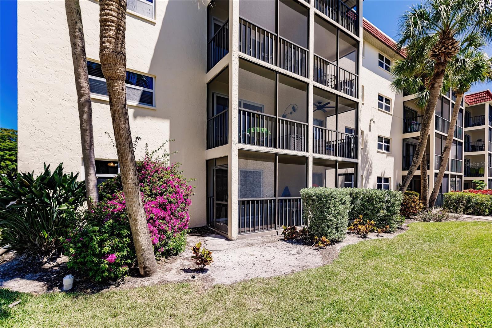 915 BEACH RD #114