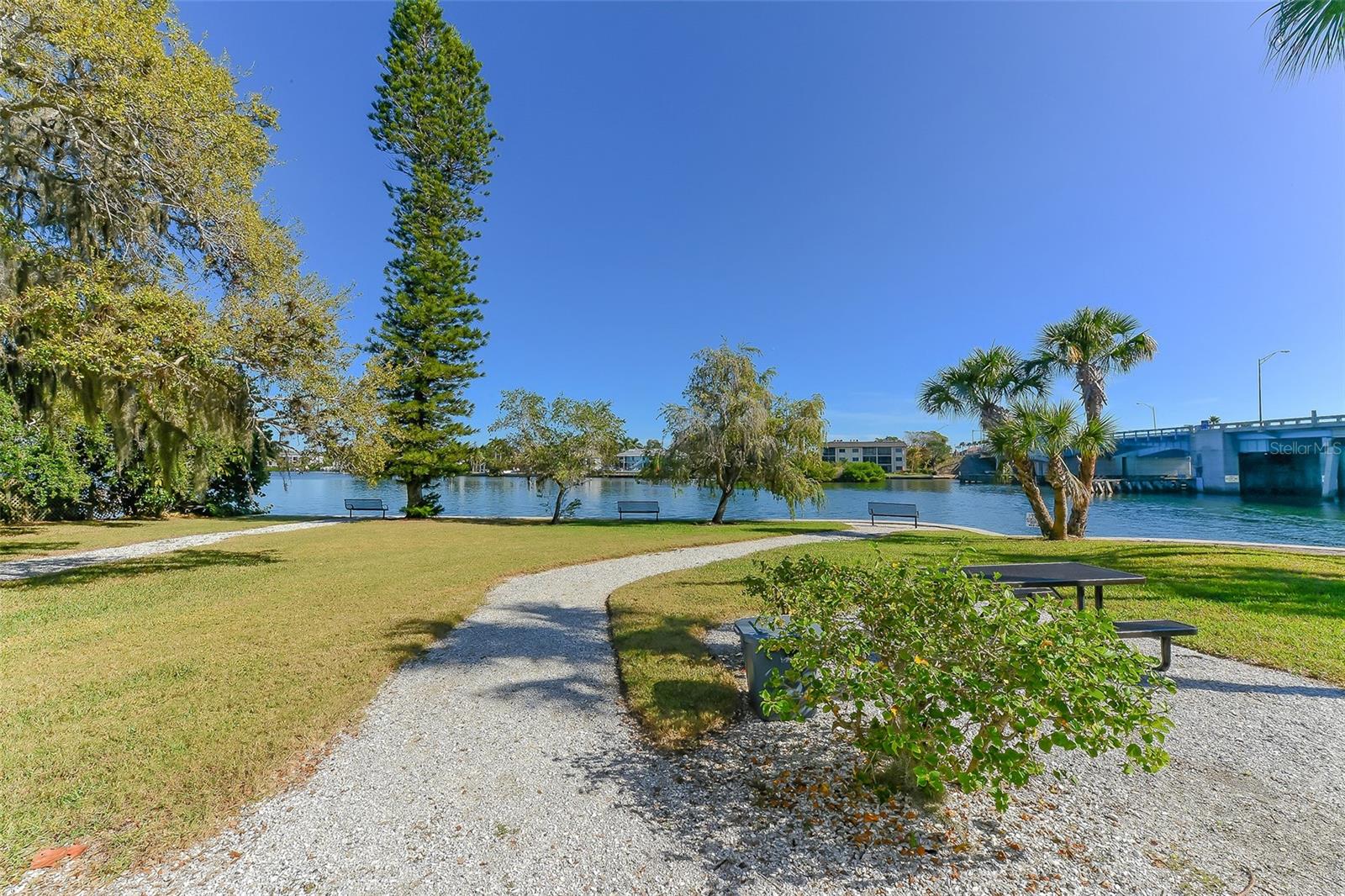 6415 MIDNIGHT PASS RD #307