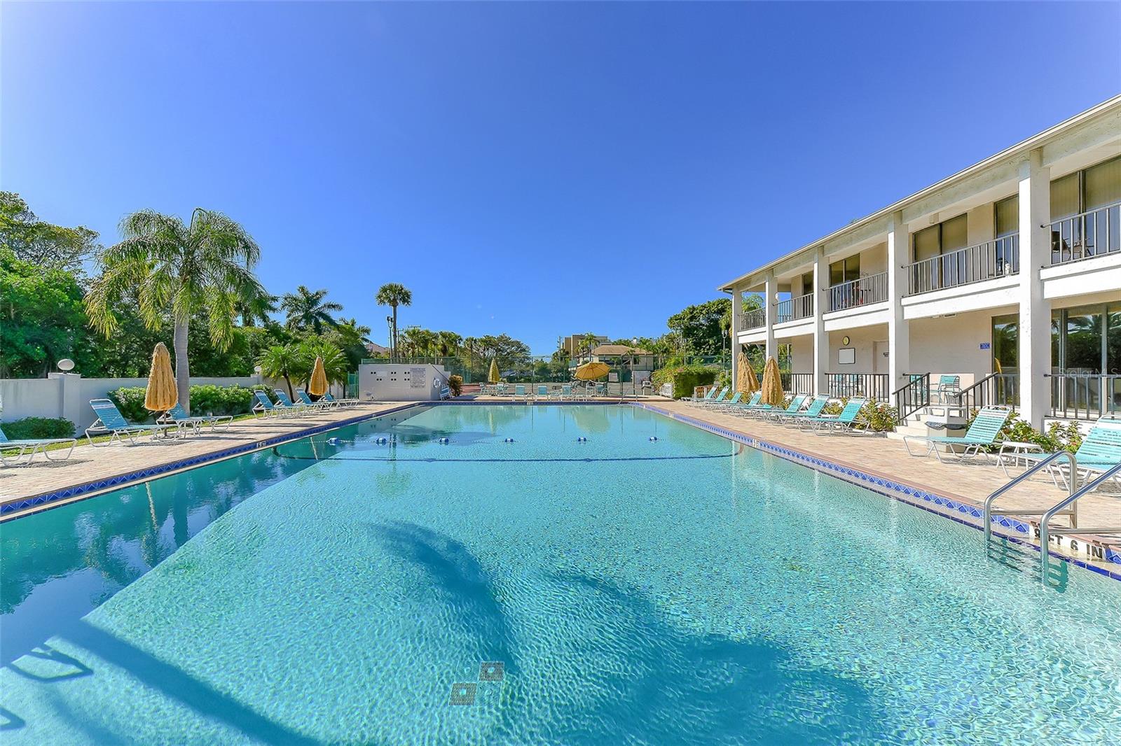 6415 MIDNIGHT PASS RD #307