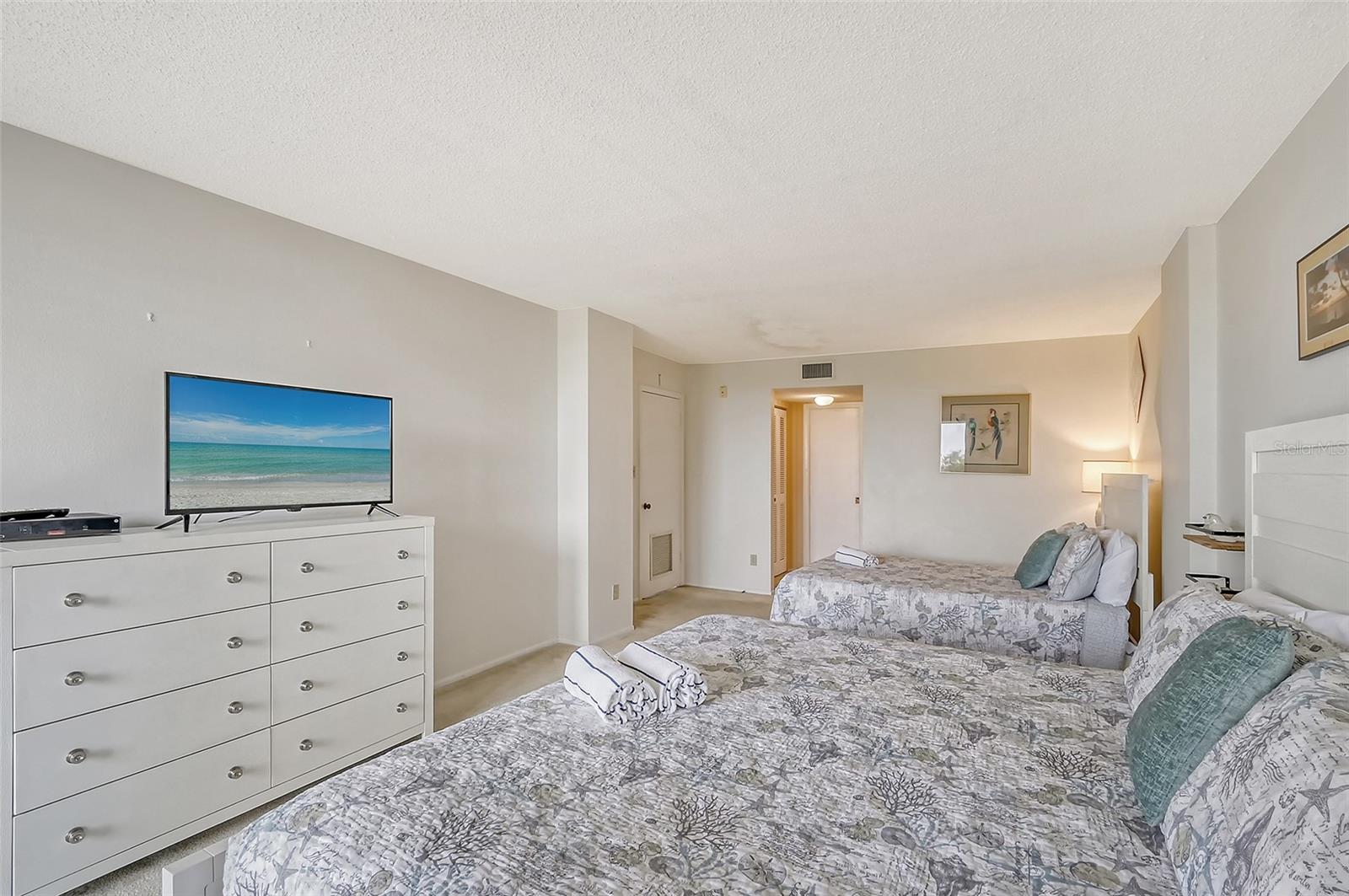 6415 MIDNIGHT PASS RD #307