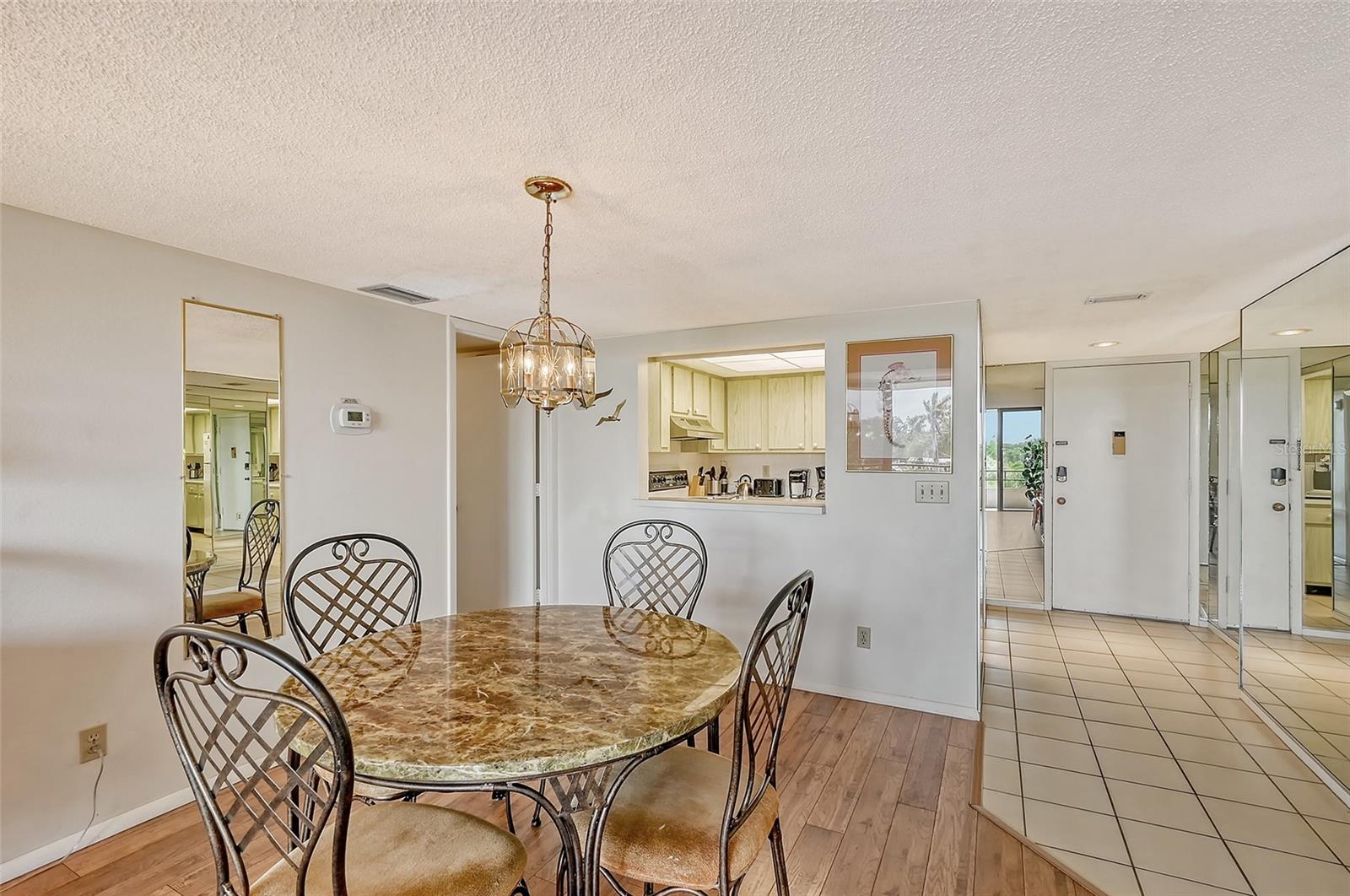 6415 MIDNIGHT PASS RD #307