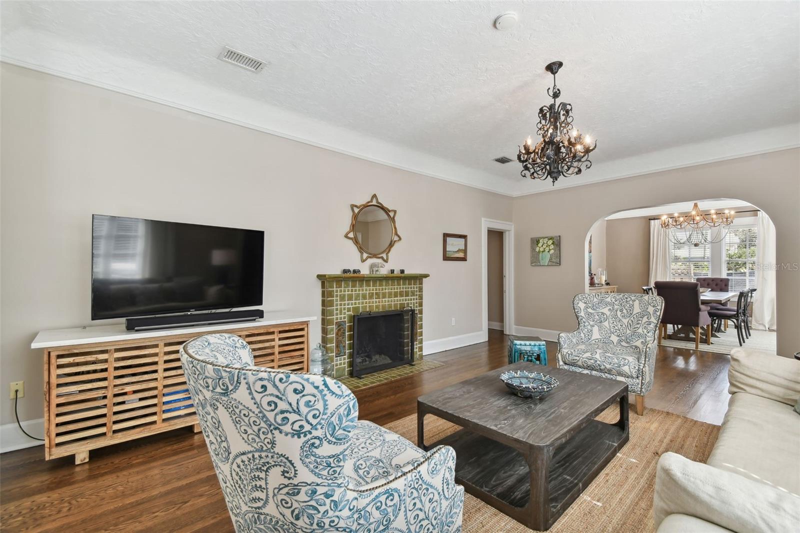 4523 W ROSEMERE RD