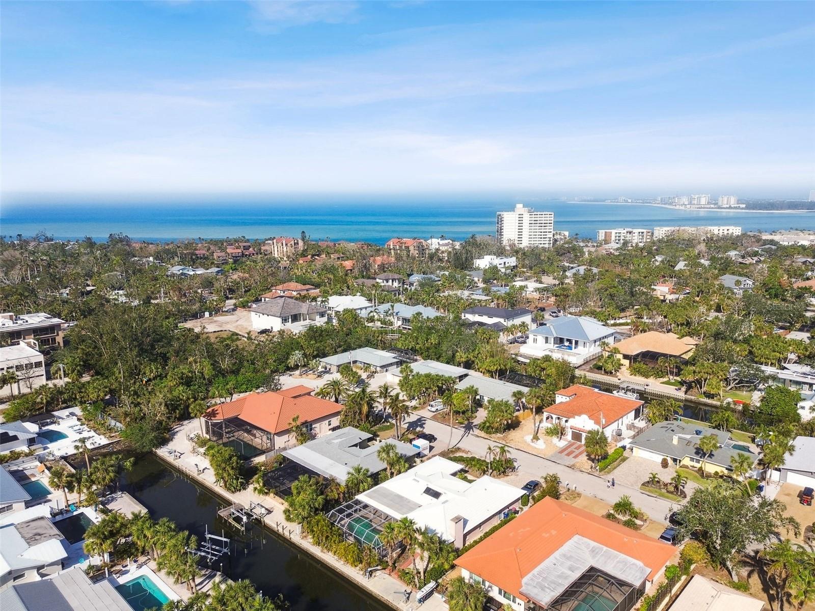 322 AVENIDA DE PARADISIO