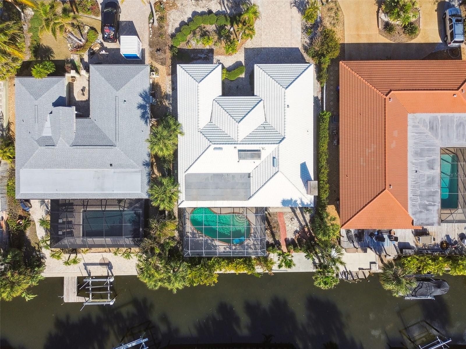 322 AVENIDA DE PARADISIO