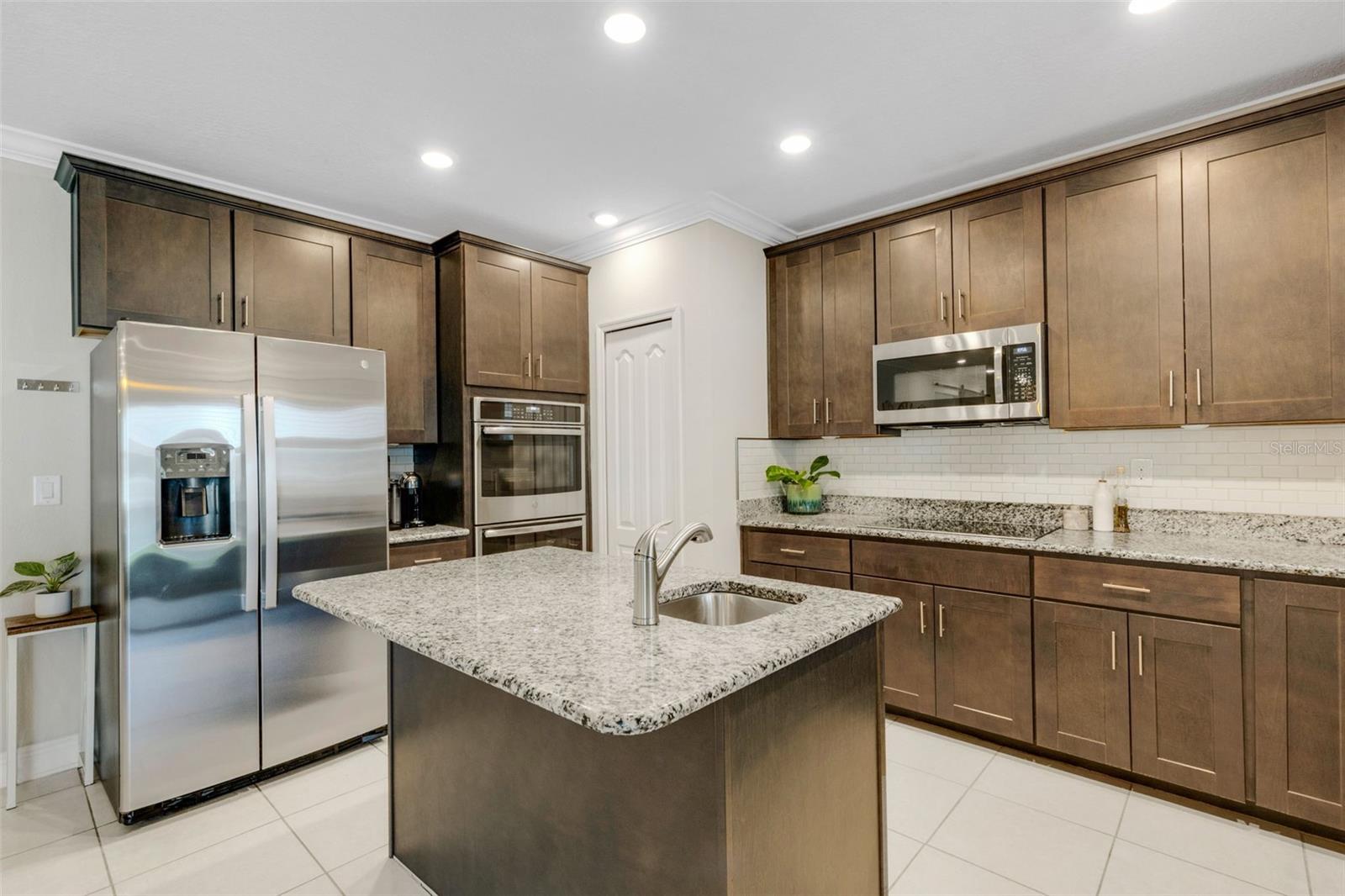 2332 MIZNER BAY AVE