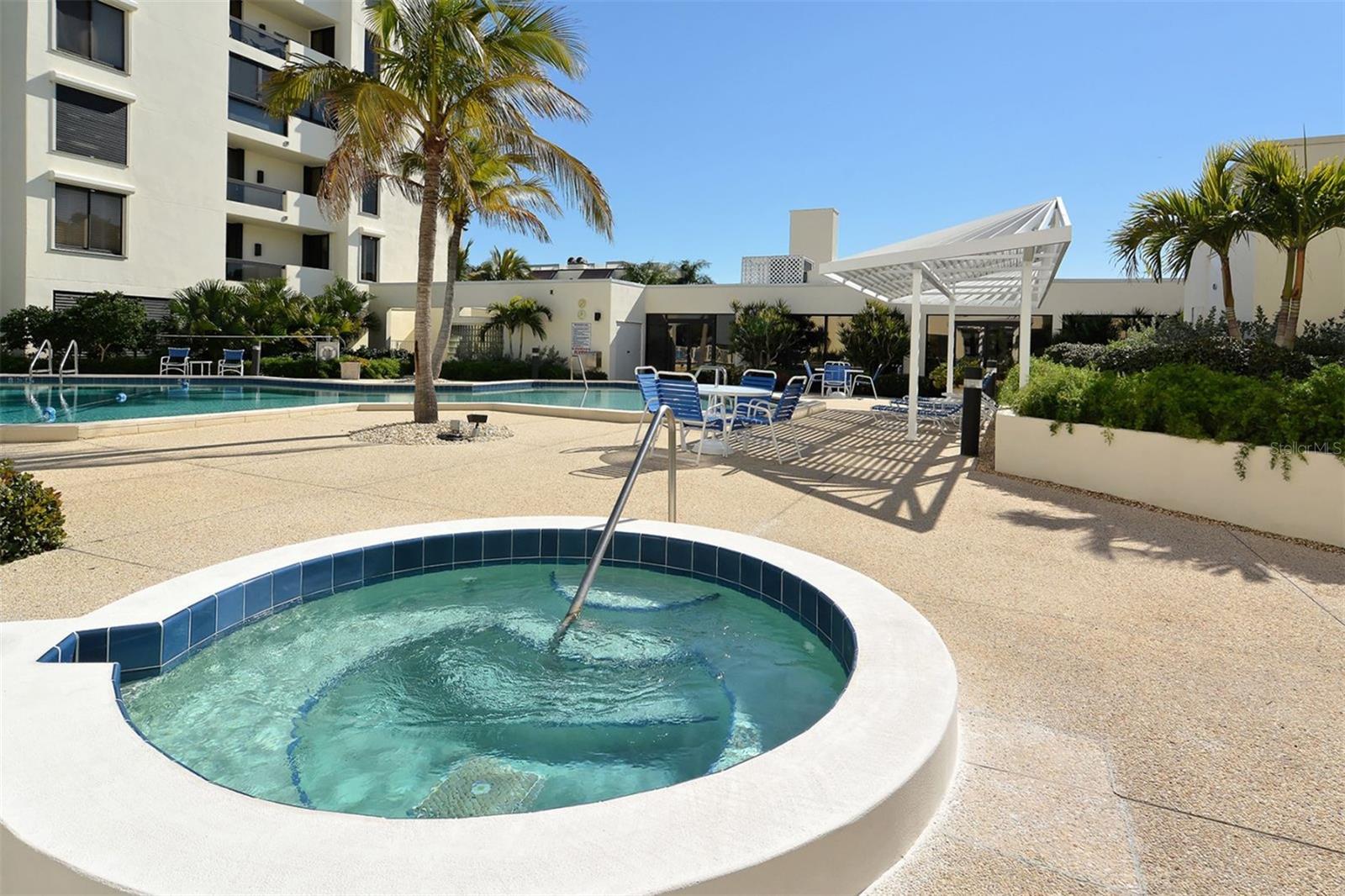 2110 HARBOURSIDE DR #558